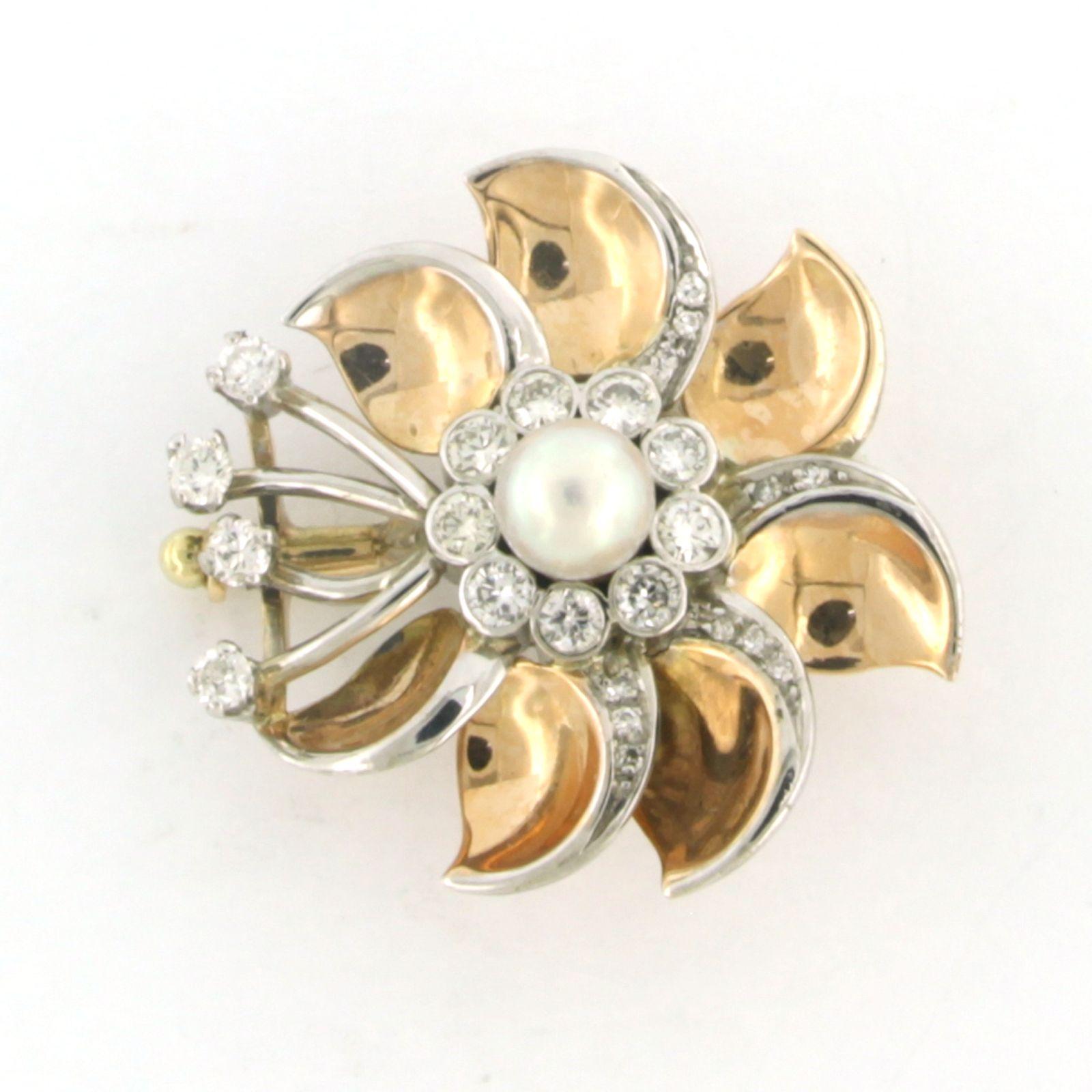 RETRO - Brooch with pearl and diamonds 14k bicolour gold In Excellent Condition For Sale In The Hague, ZH