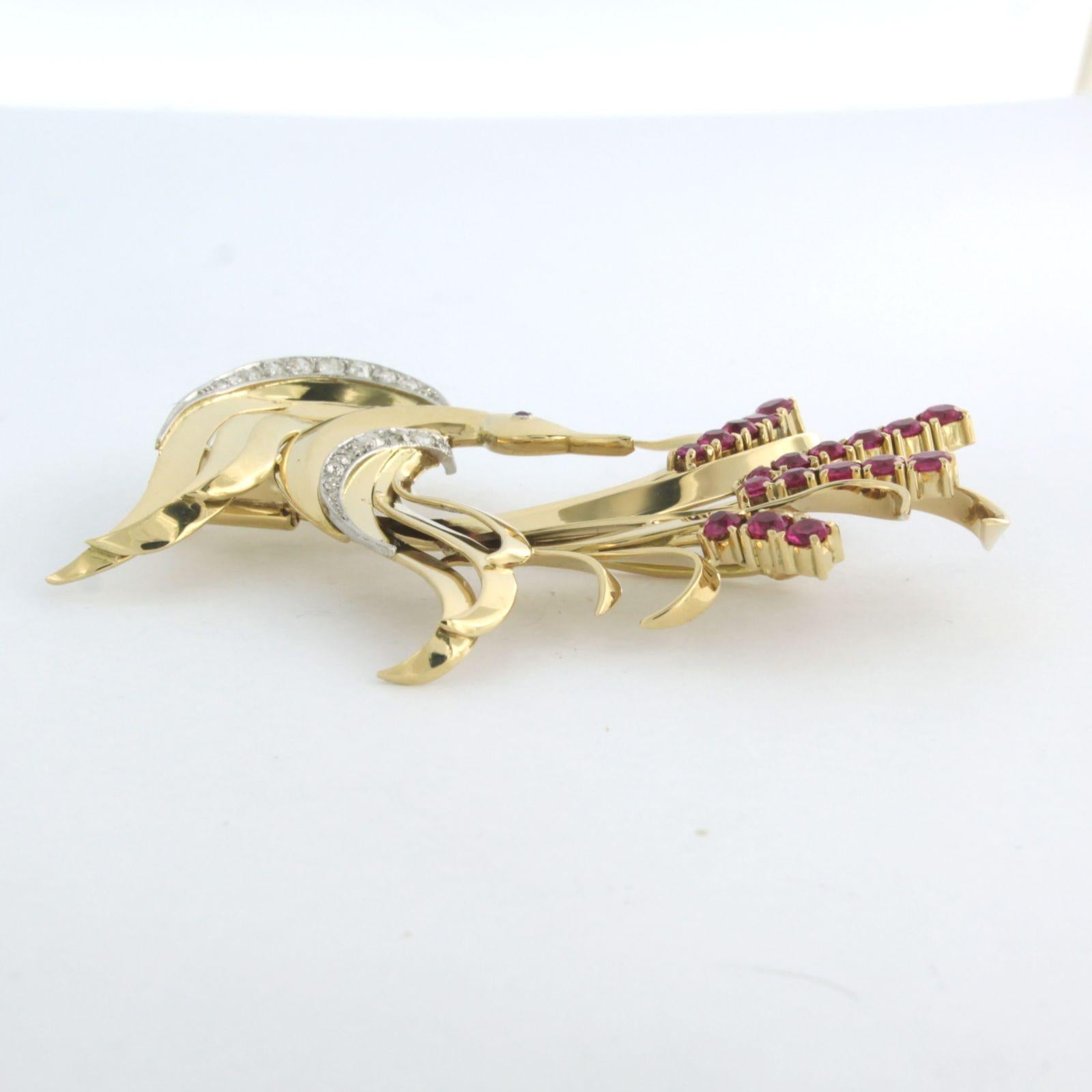 Retro RETRO brooch with ruby and old mine cut diamonds up to 0.50ct 18k gold 24.4 gram For Sale