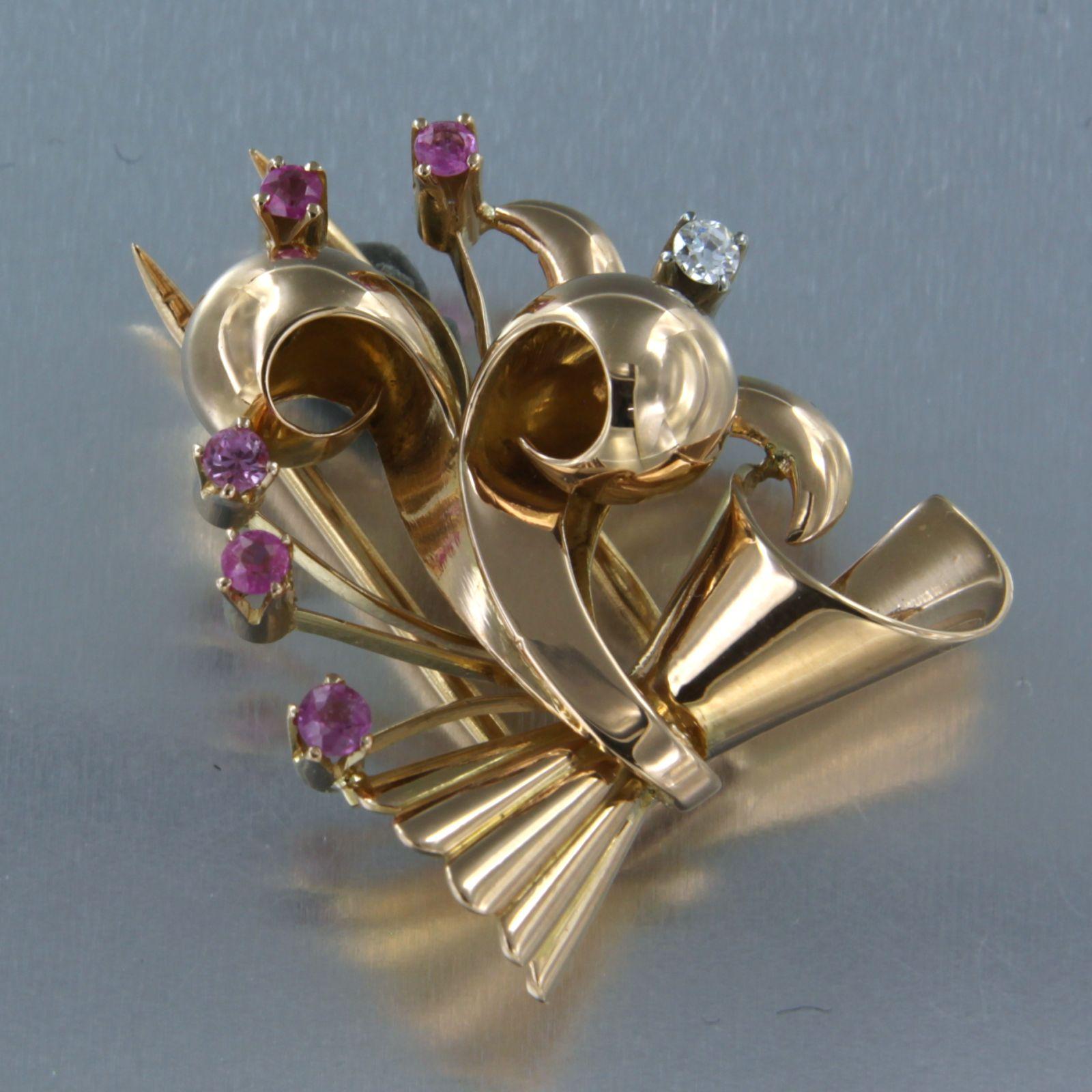 Broche RETRO avec rubis verneuille et diamant taille ancienne de 0,08 carat en or 18 carats Pour femmes en vente