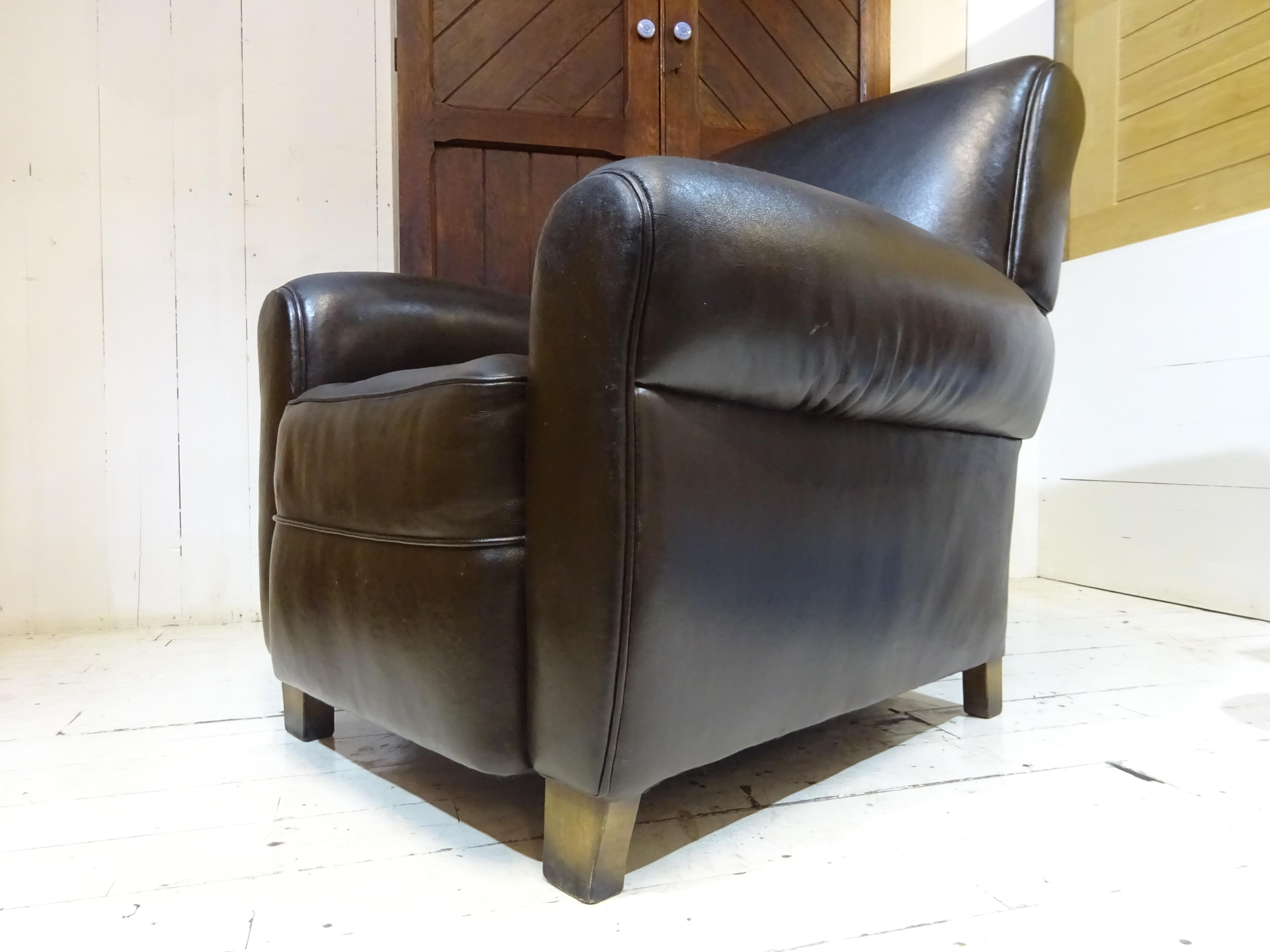 Retro Brown Distressed Leather Armchair 3
