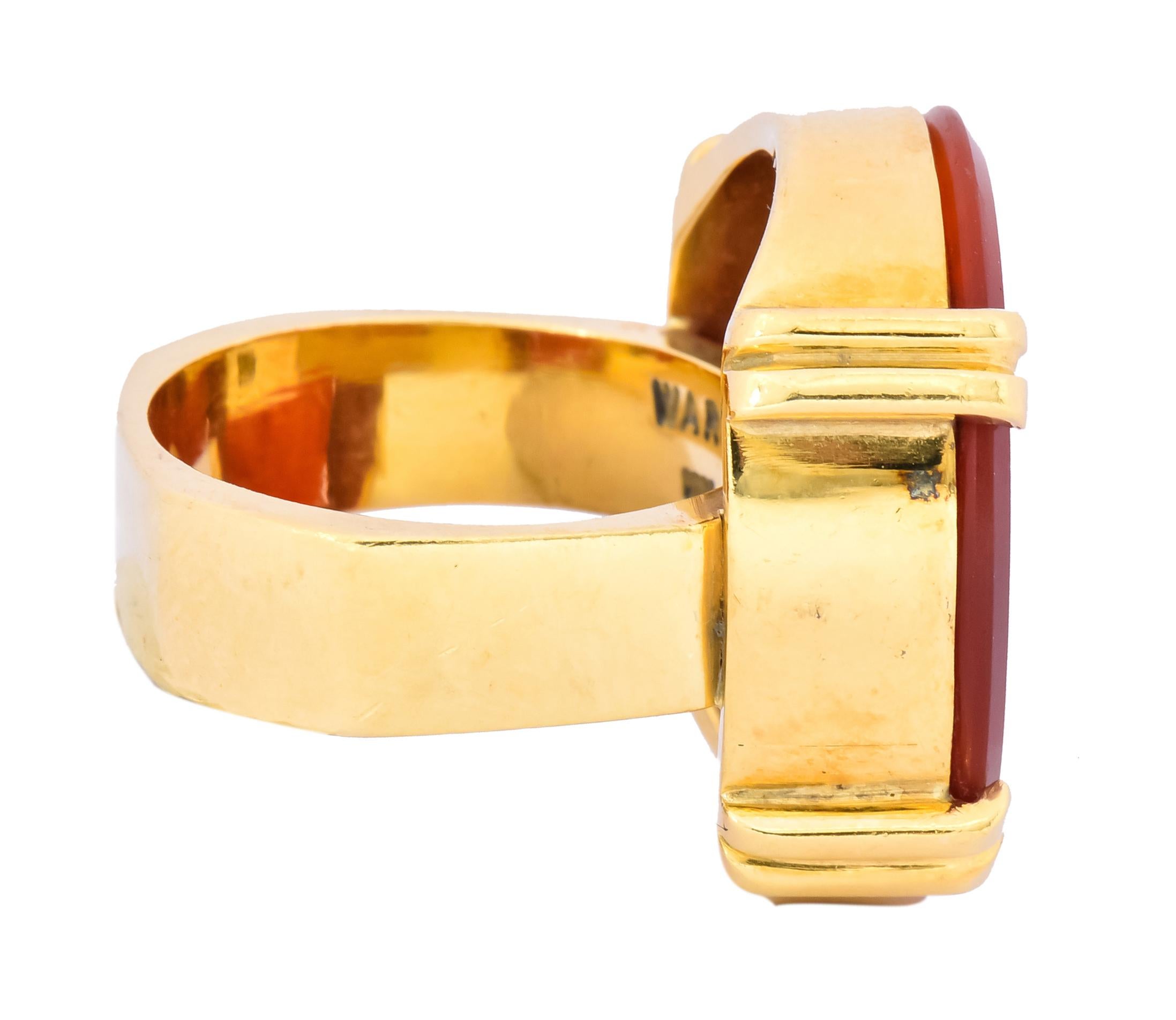Round Cut Retro Carnelian Intaglio 18 Karat Gold Deo Regi Patria Ring