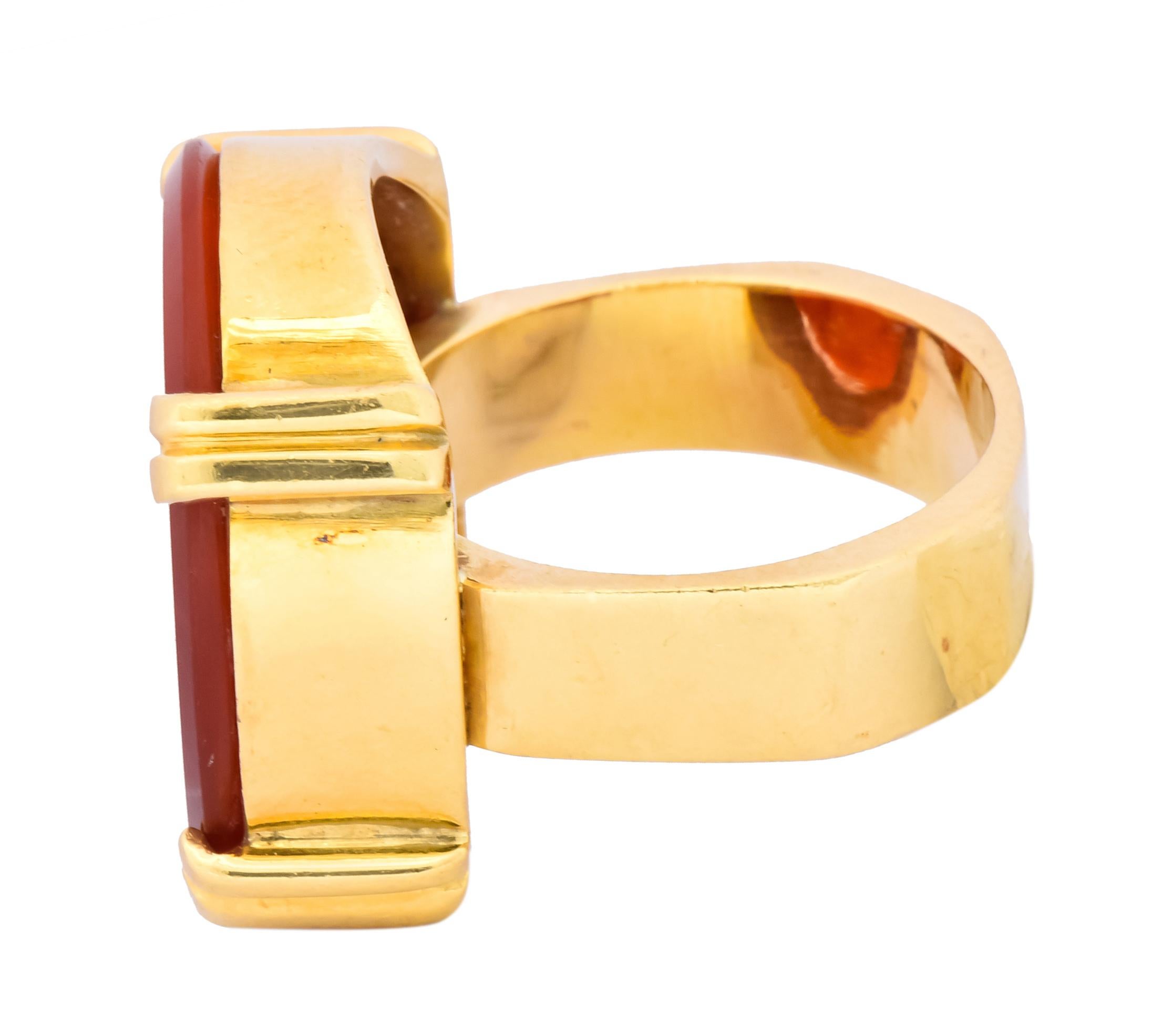 Retro Carnelian Intaglio 18 Karat Gold Deo Regi Patria Ring In Excellent Condition In Philadelphia, PA