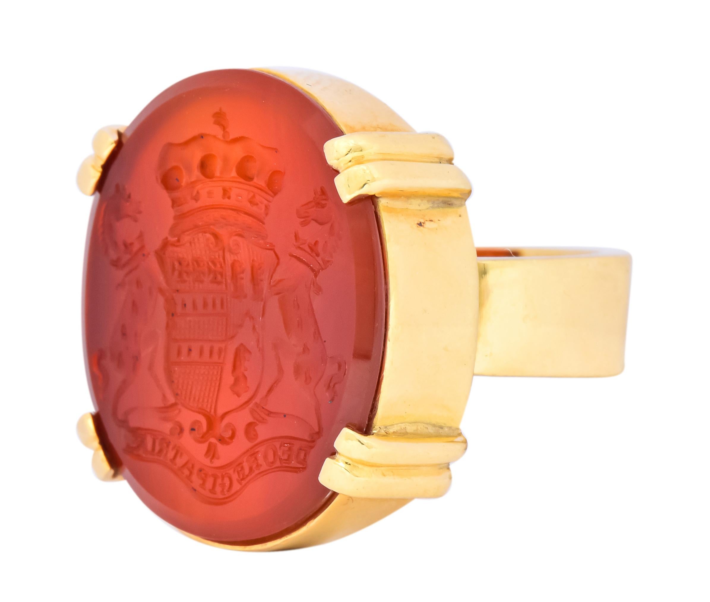 Women's or Men's Retro Carnelian Intaglio 18 Karat Gold Deo Regi Patria Ring