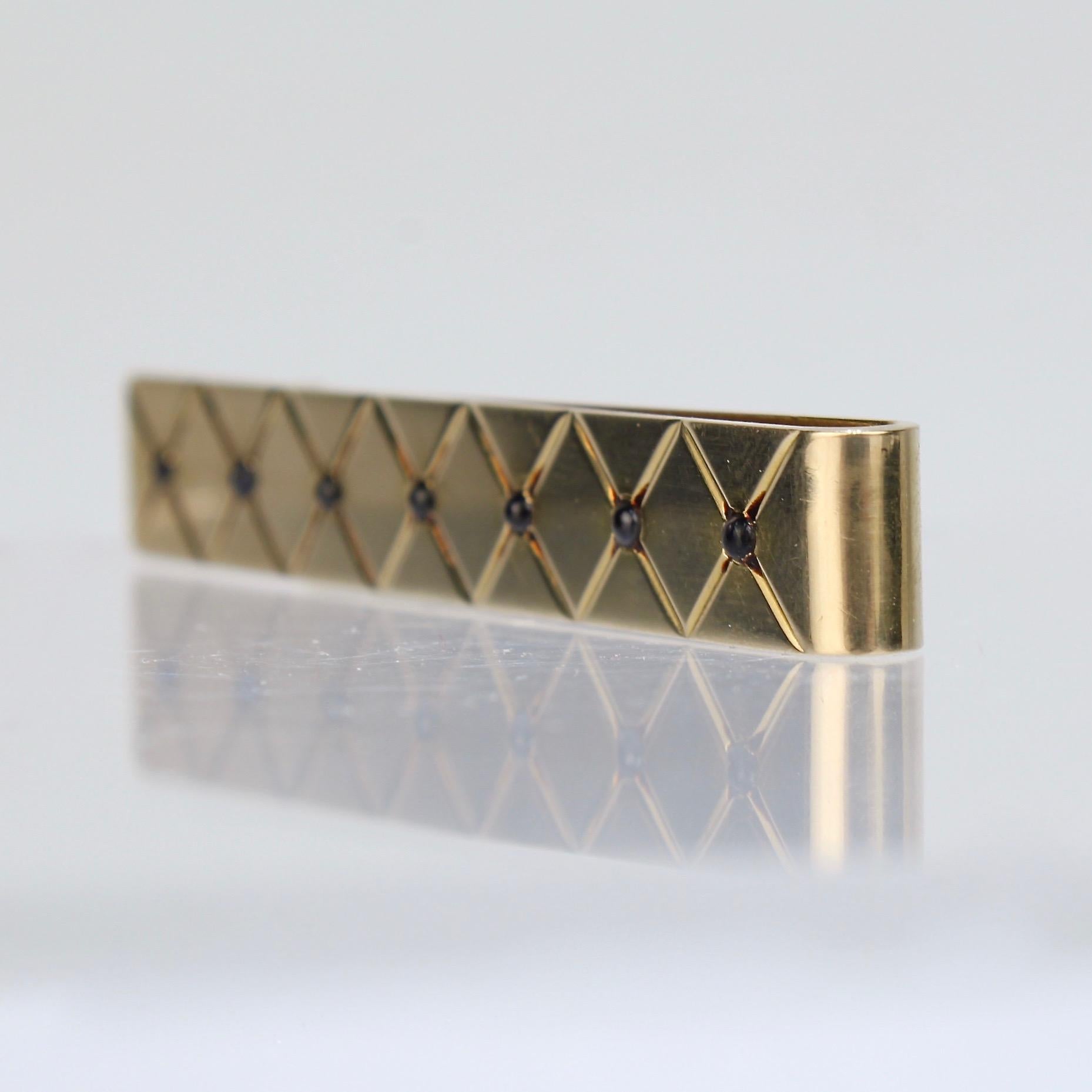  Pince à cravate rétro Cartier en or 14 carats et saphir pour homme Pour hommes 