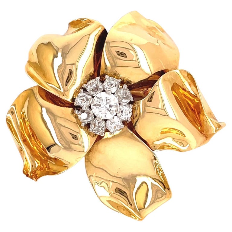 Broche Vintage Argentée Avec Fleur Et Cristaux Imitation Diamant - Bijou Fantaisie Rétro Pour Femme
