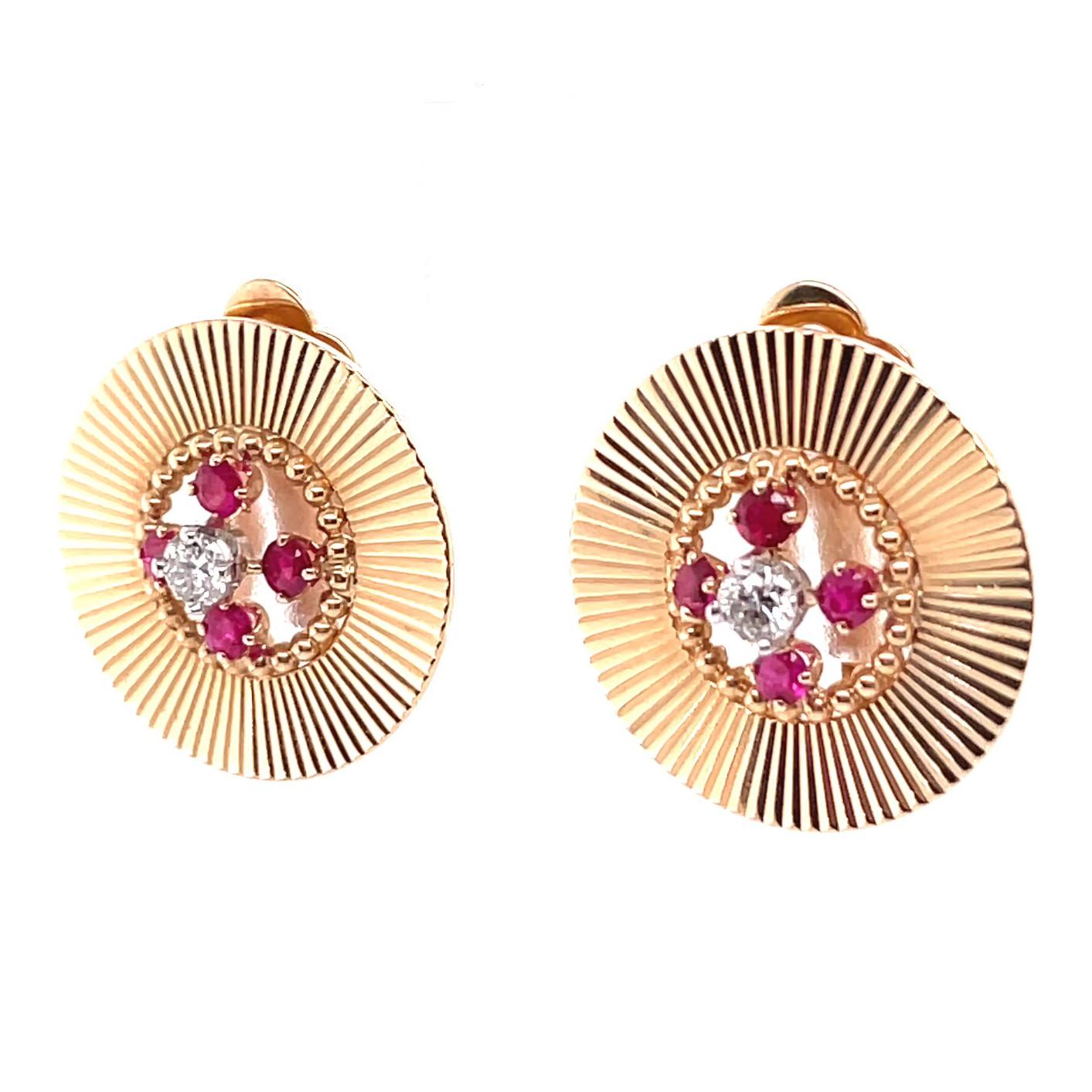 Women's or Men's Retro Cartier Diamond Ruby 14 Karat Gold Disk Clip Earring