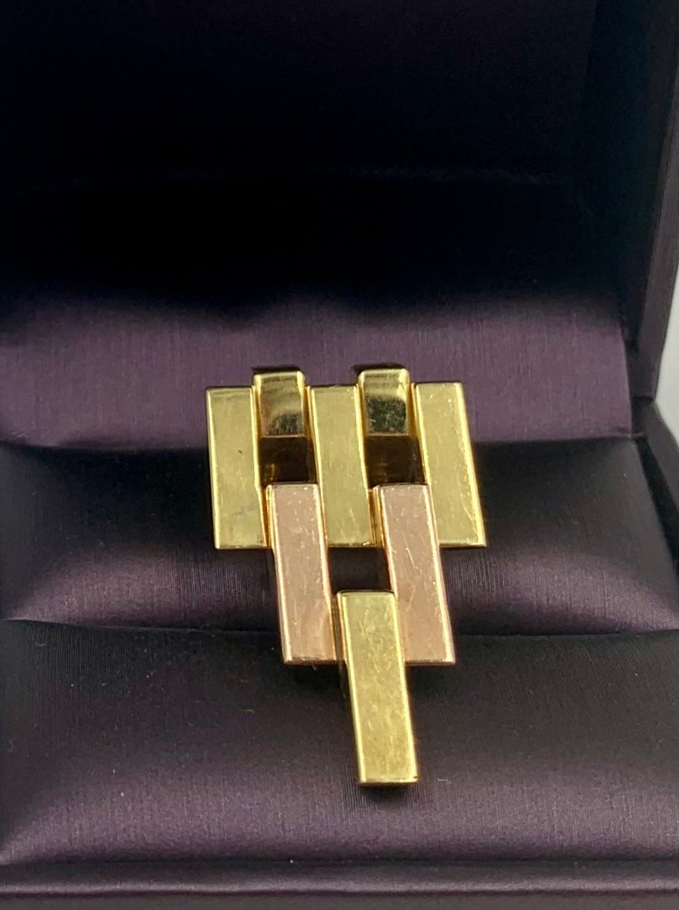 Retro Cartier Substantial 14K Yellow, Rose Gold Bars Pendant Clip Brooch, 1940's In Good Condition For Sale In New York, NY