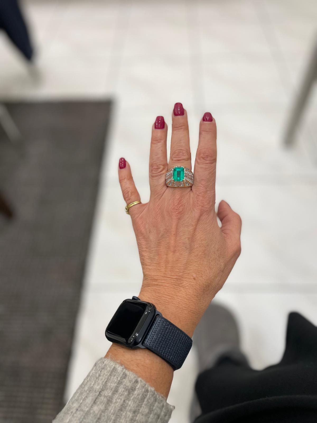 Retro Certified Colombian Emerald Diamond Cocktail Gold Ring For Sale 6