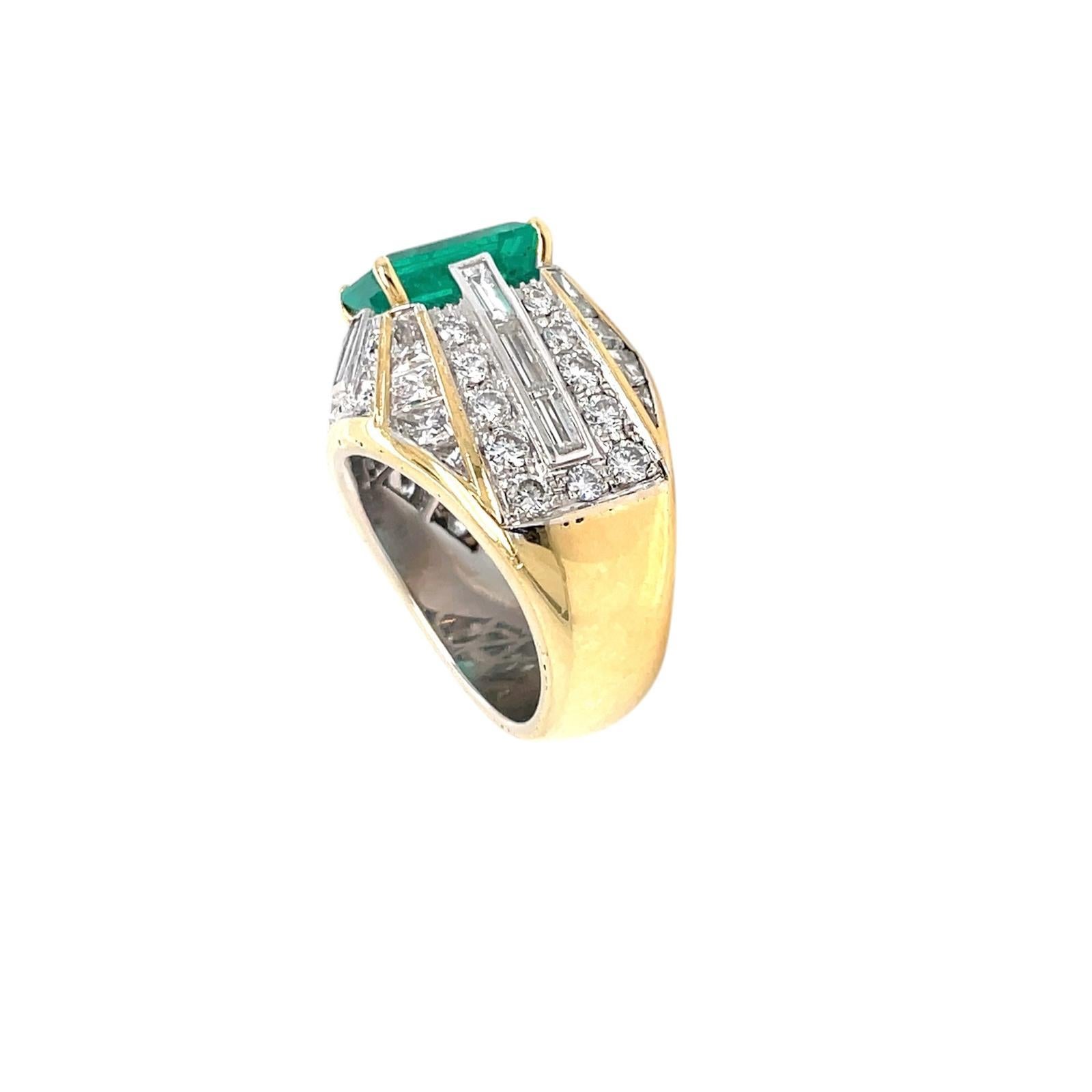 Retro Certified Colombian Emerald Diamond Cocktail Gold Ring For Sale 1