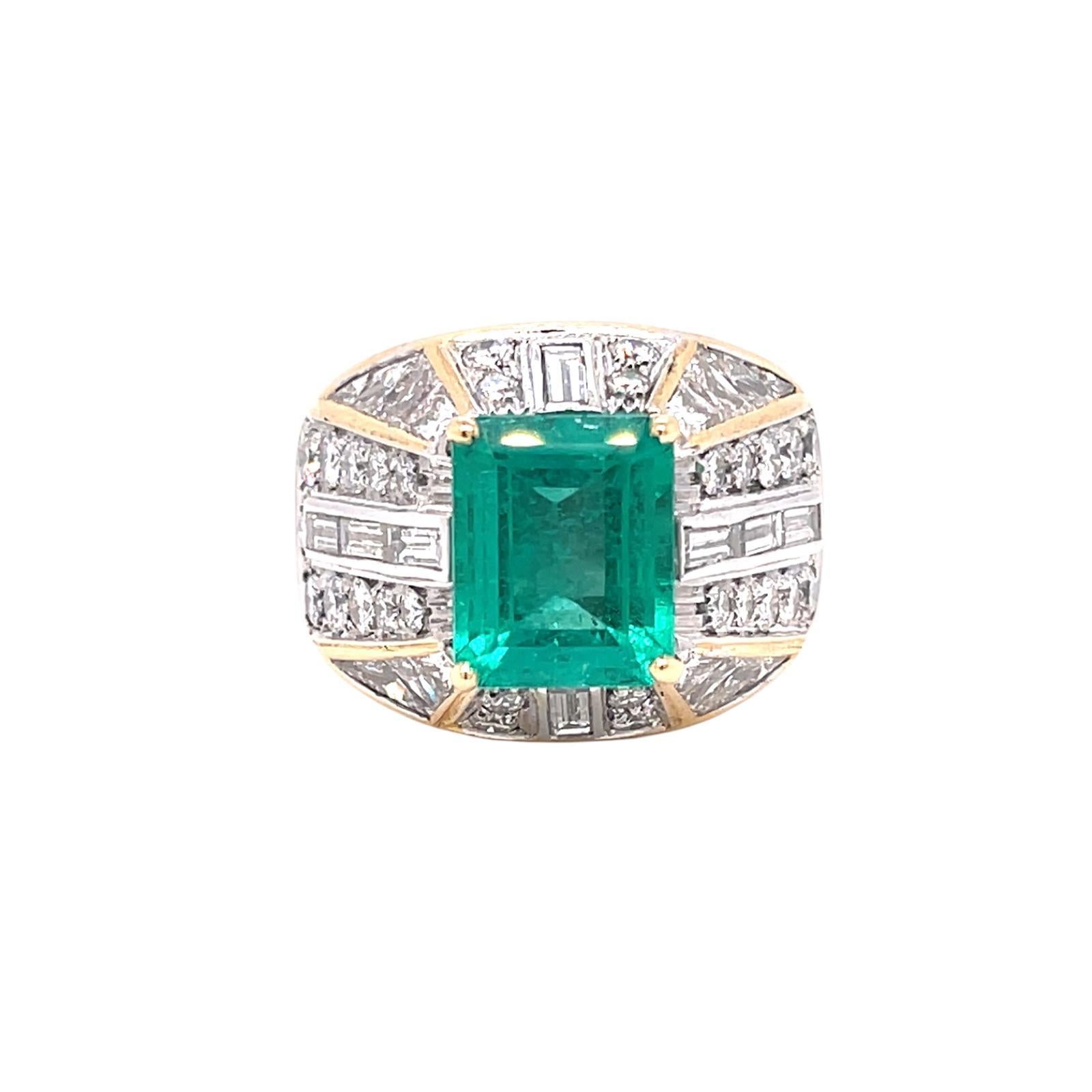 Retro Certified Colombian Emerald Diamond Cocktail Gold Ring For Sale 2