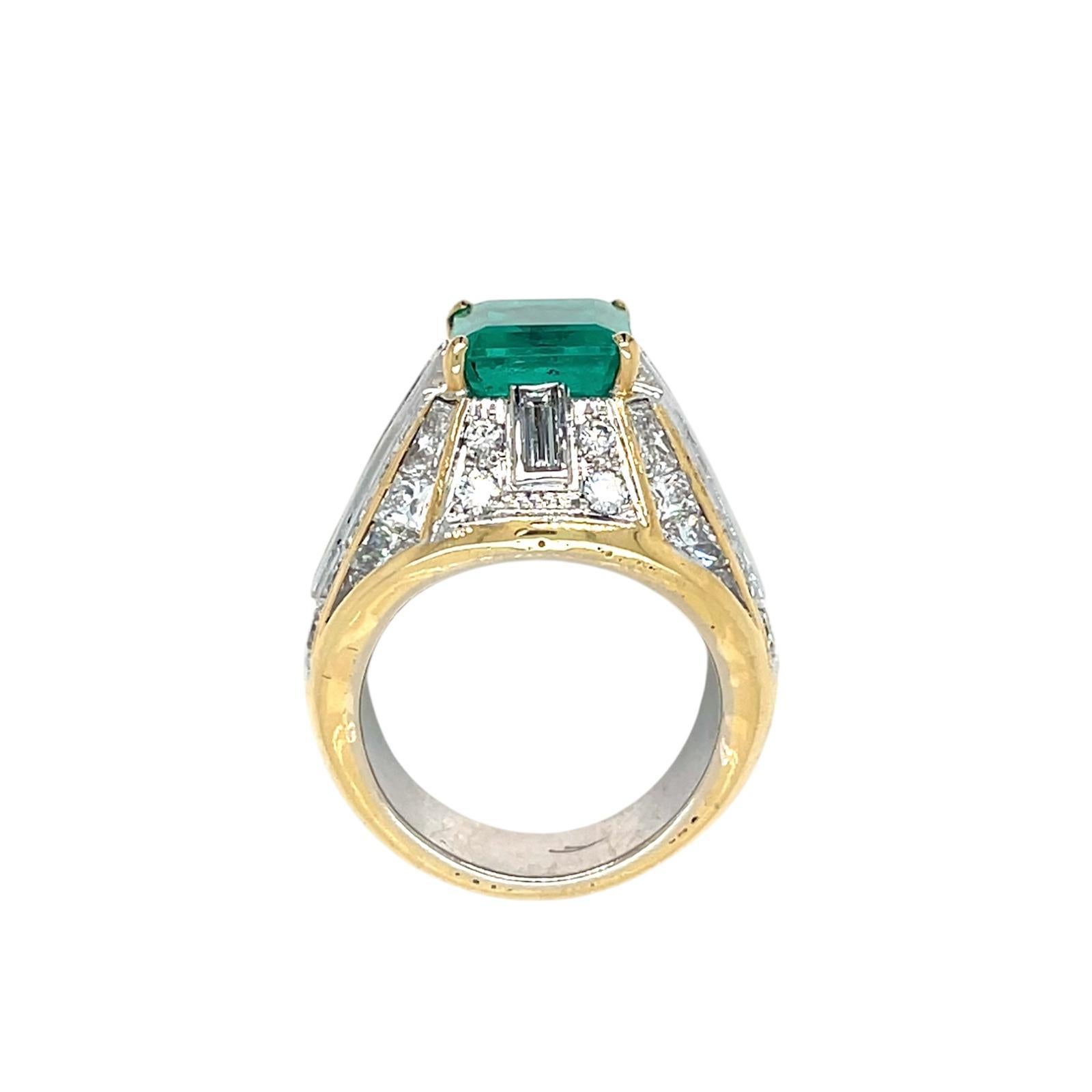 Retro Certified Colombian Emerald Diamond Cocktail Gold Ring For Sale 3