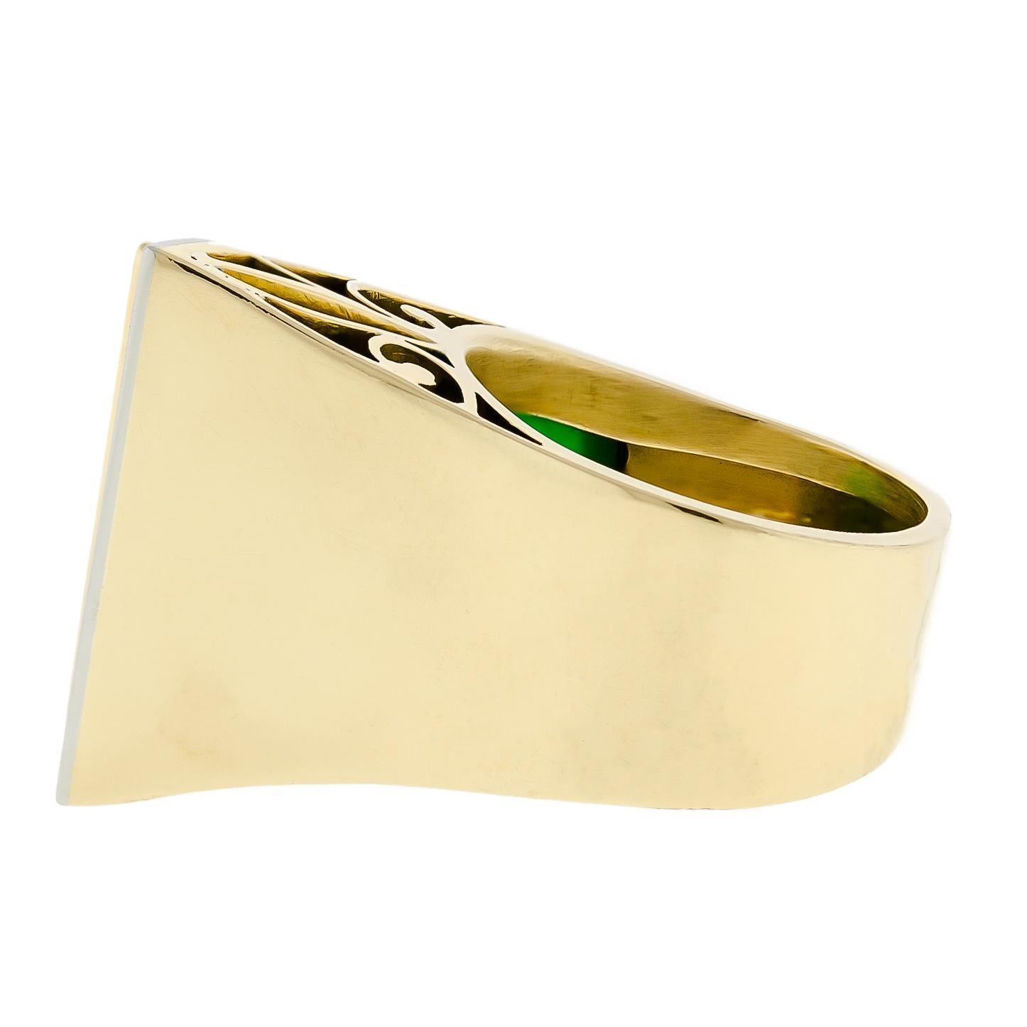 Taille ronde Bague rétro abstraite en or jaune 18 carats, diamants et chrysoprase en vente