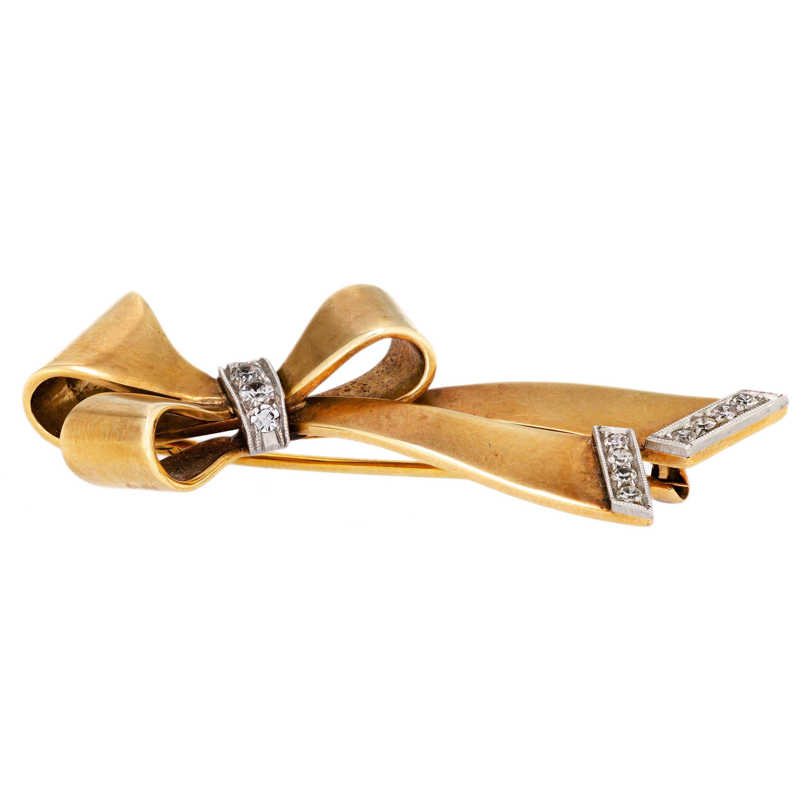 Single Cut Retro Circa 1935 Diamond Yellow Gold Stylized Bow Brooch For Sale