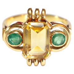 Retro Citrine Emerald Ring in 14 Karats Gold