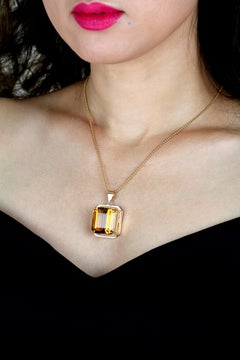 Retro, Citrine 'Yellow Orange Color' Pendant, Rectangular Emerald Cut in 18K