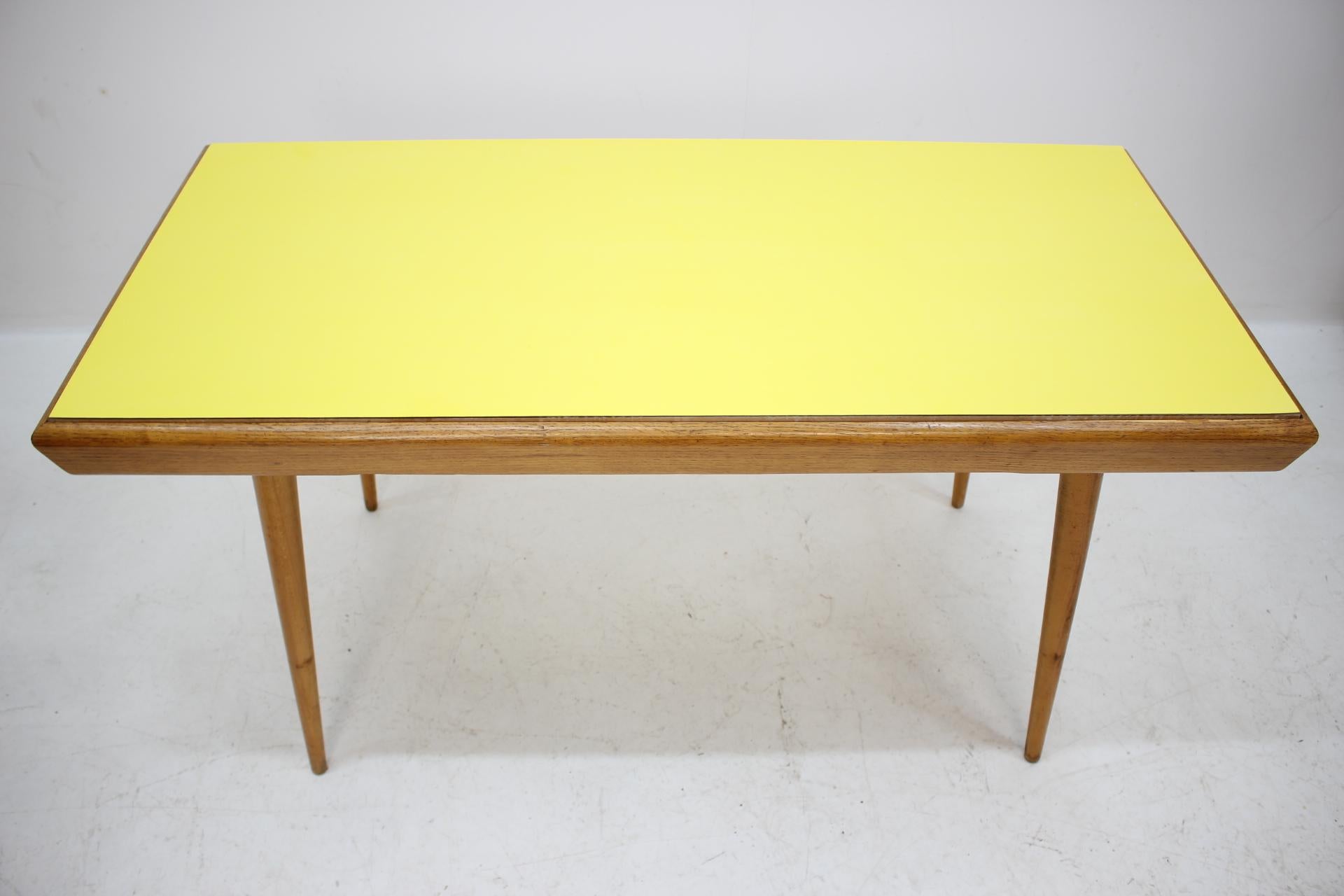 Wood Retro coffee table, 1970´s. For Sale