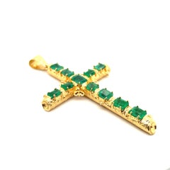 Retro Colombian Emerald Cross Pendant 18 Karat Yellow Gold