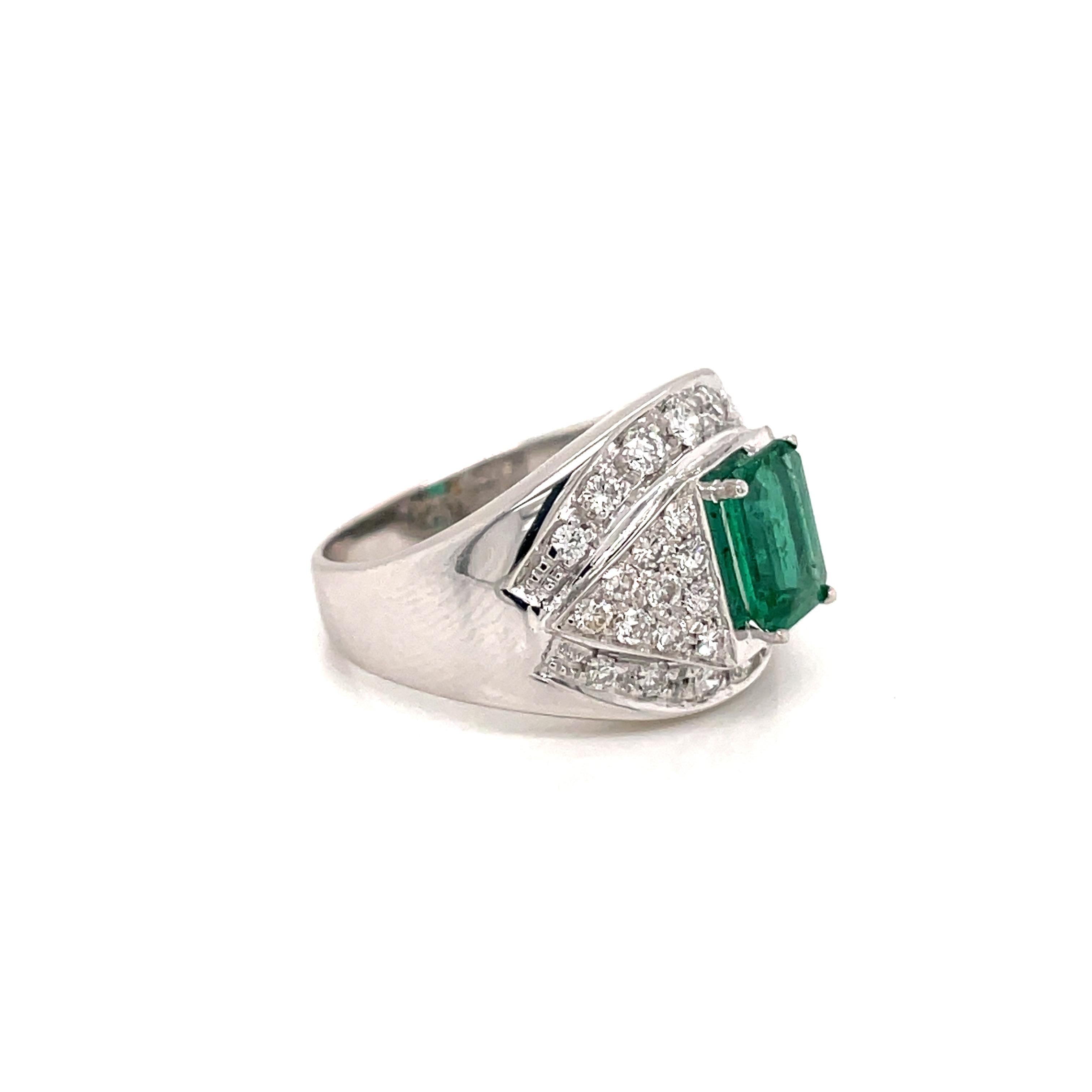 Emerald Cut Retro Colombian Emerald Diamond Cocktail Ring For Sale