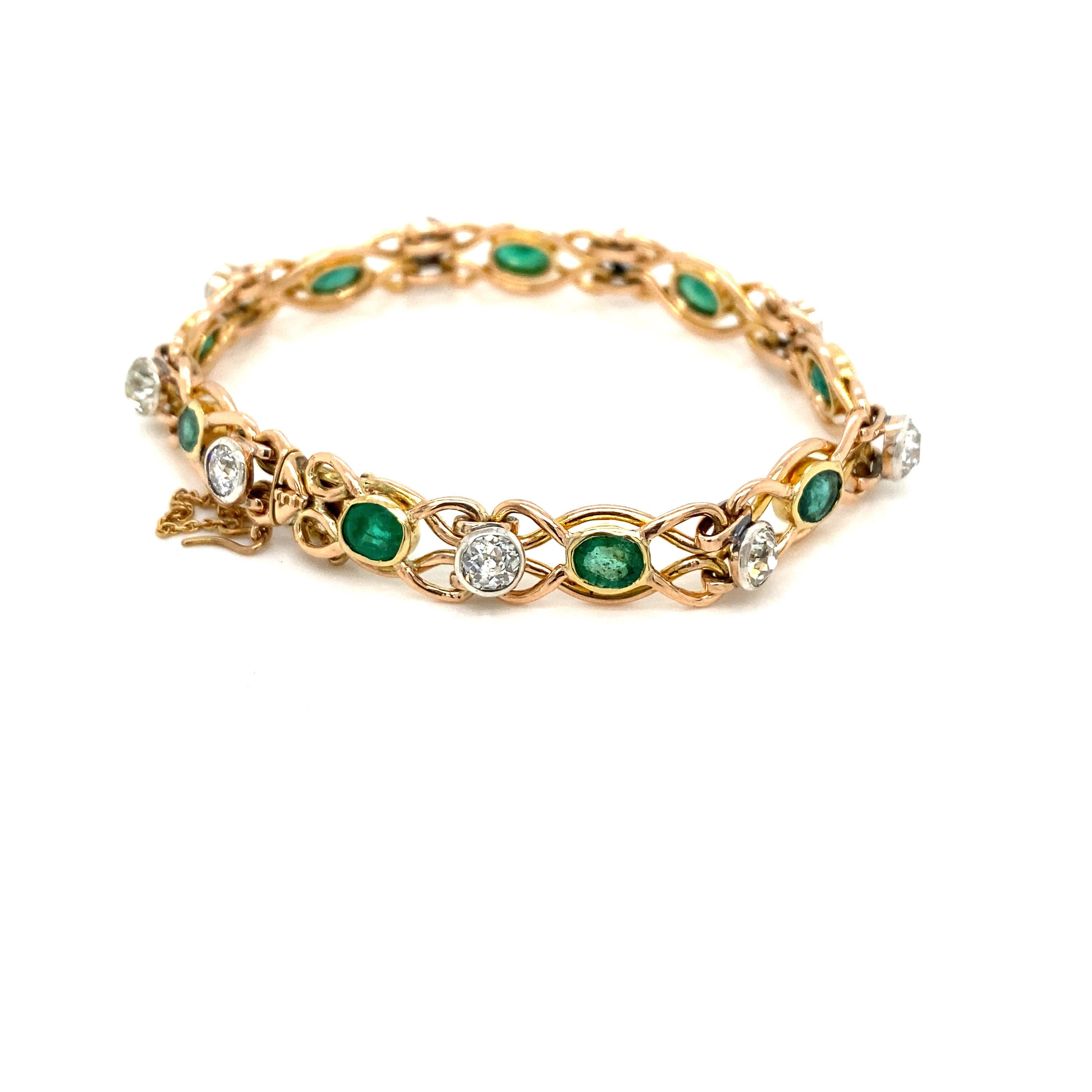 Retro Colombian Emerald Diamond Link Bracelet In Good Condition In Napoli, Italy