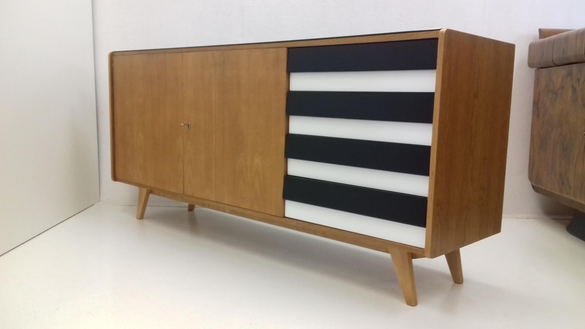 Retro Commode Designed by Jiří Jiroutek, 1960s For Sale 3