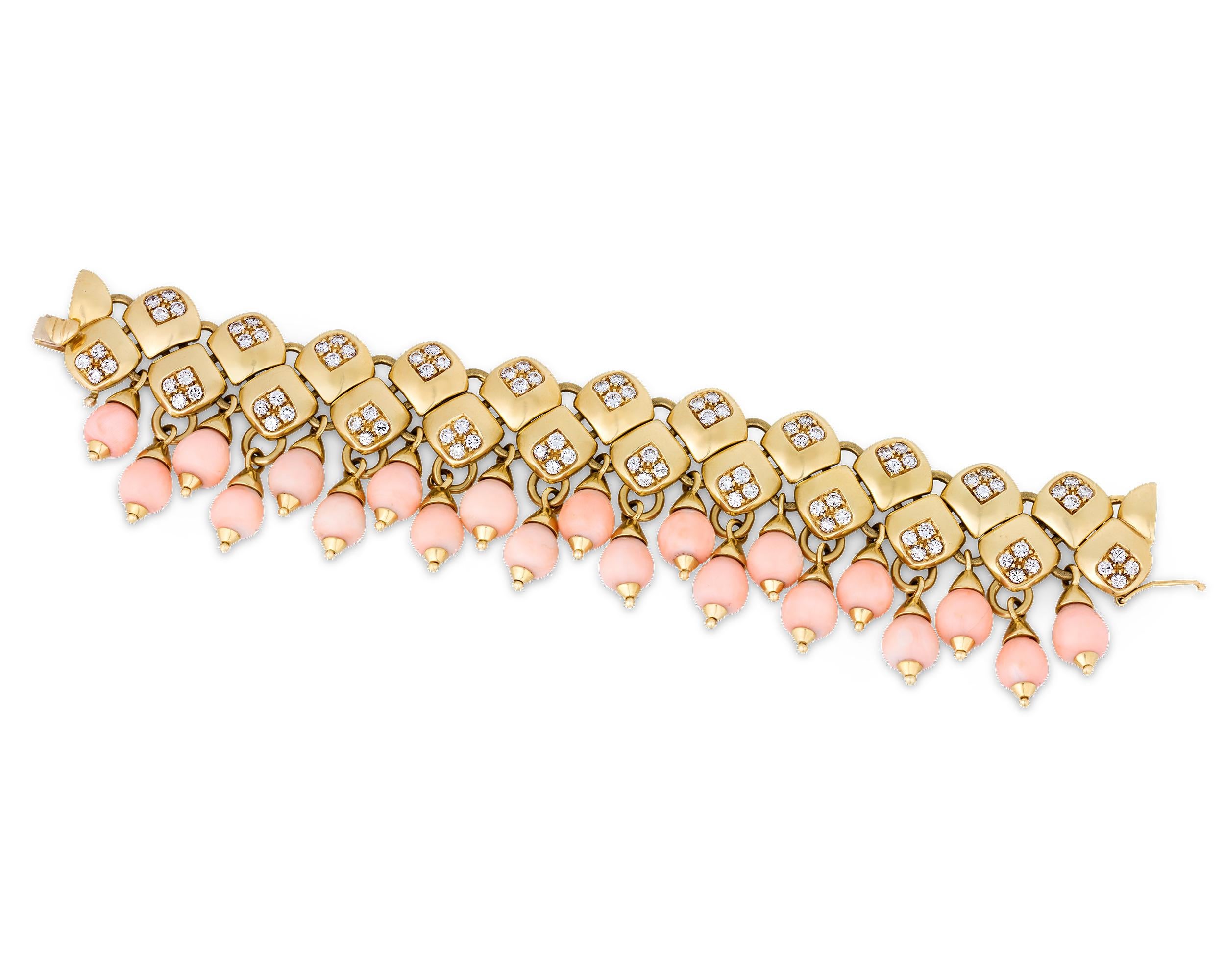 Retro Coral and Diamond Gold Bracelet In Excellent Condition For Sale In New Orleans, LA