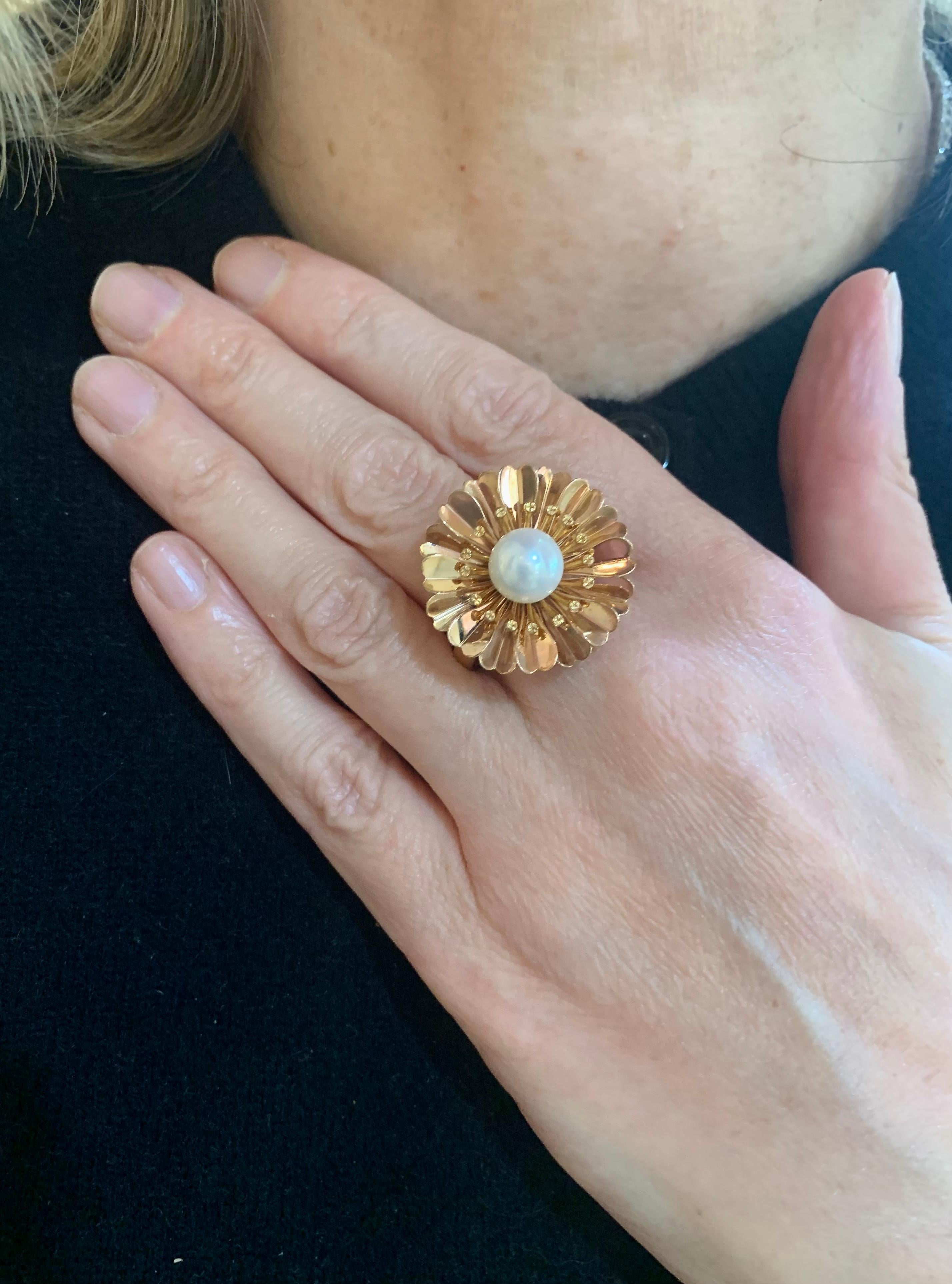 Women's Retro Daisy Pearl 18 Carats 18 Carats Rose Gold Cocktail Ring
