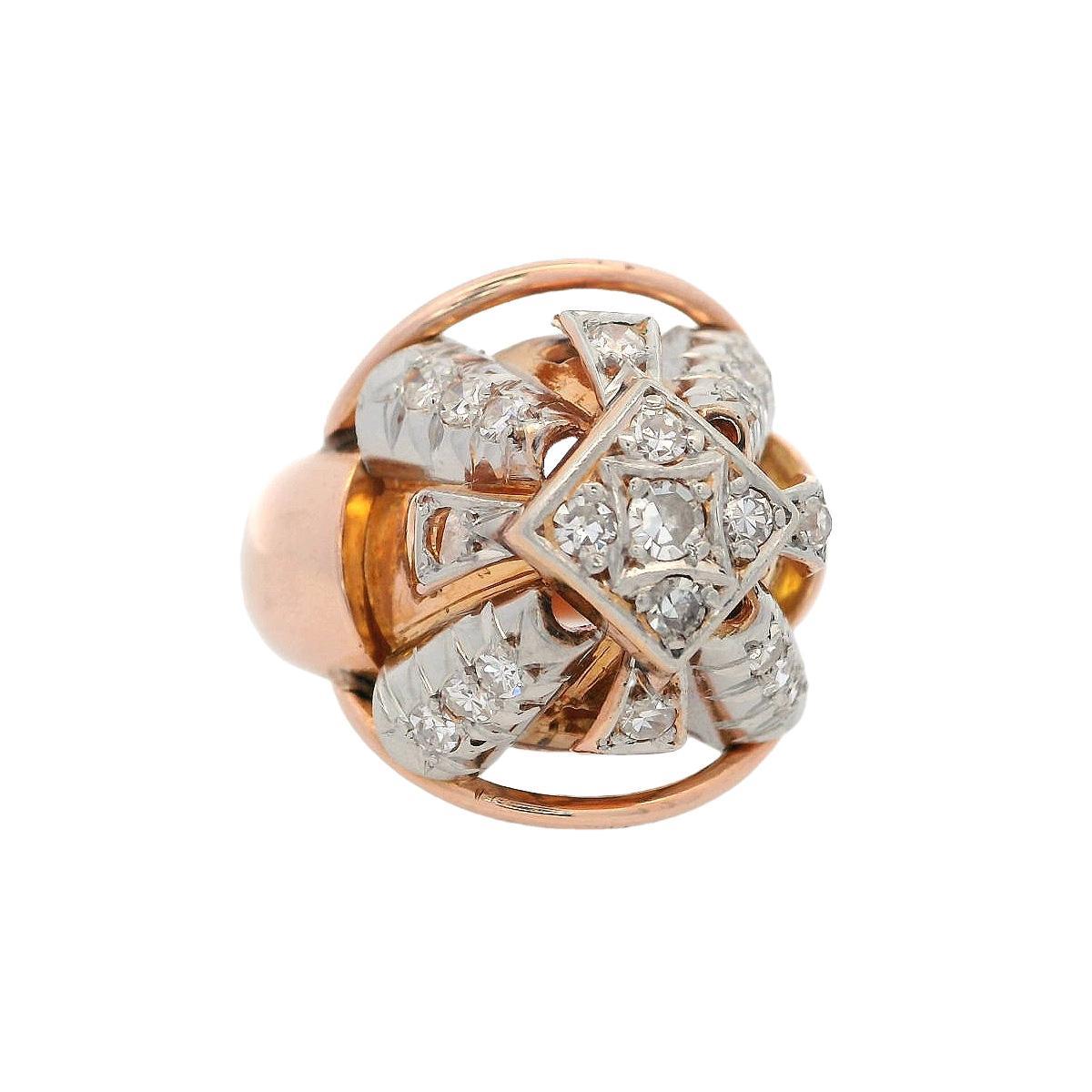Taglio singolo Anello a piramide in oro 18kt Retro Deco 1940 con diamanti in vendita