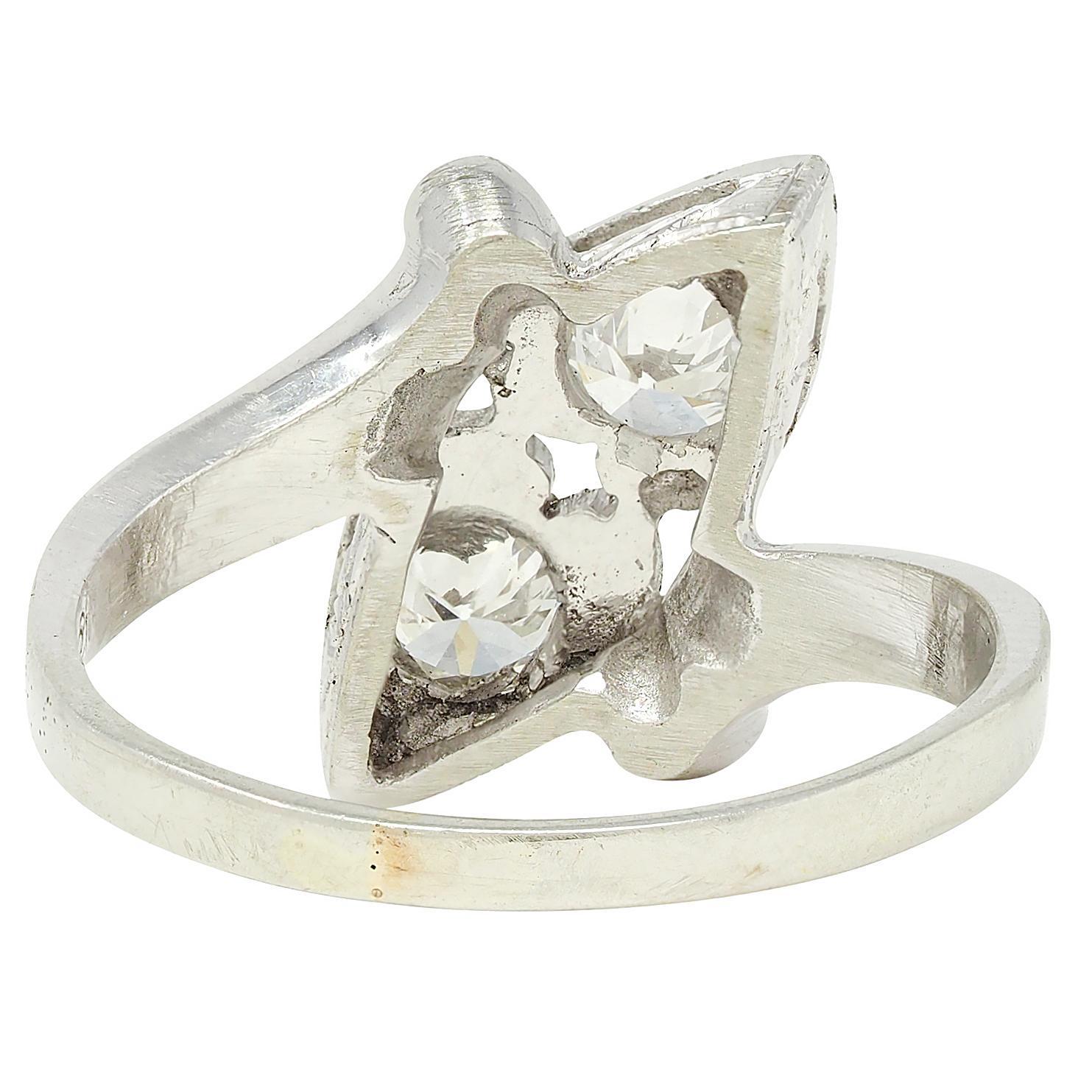 Retro Diamond 0.40 CTW 14 Karat White Gold Heart Vintage Bypass Ring In Excellent Condition For Sale In Philadelphia, PA