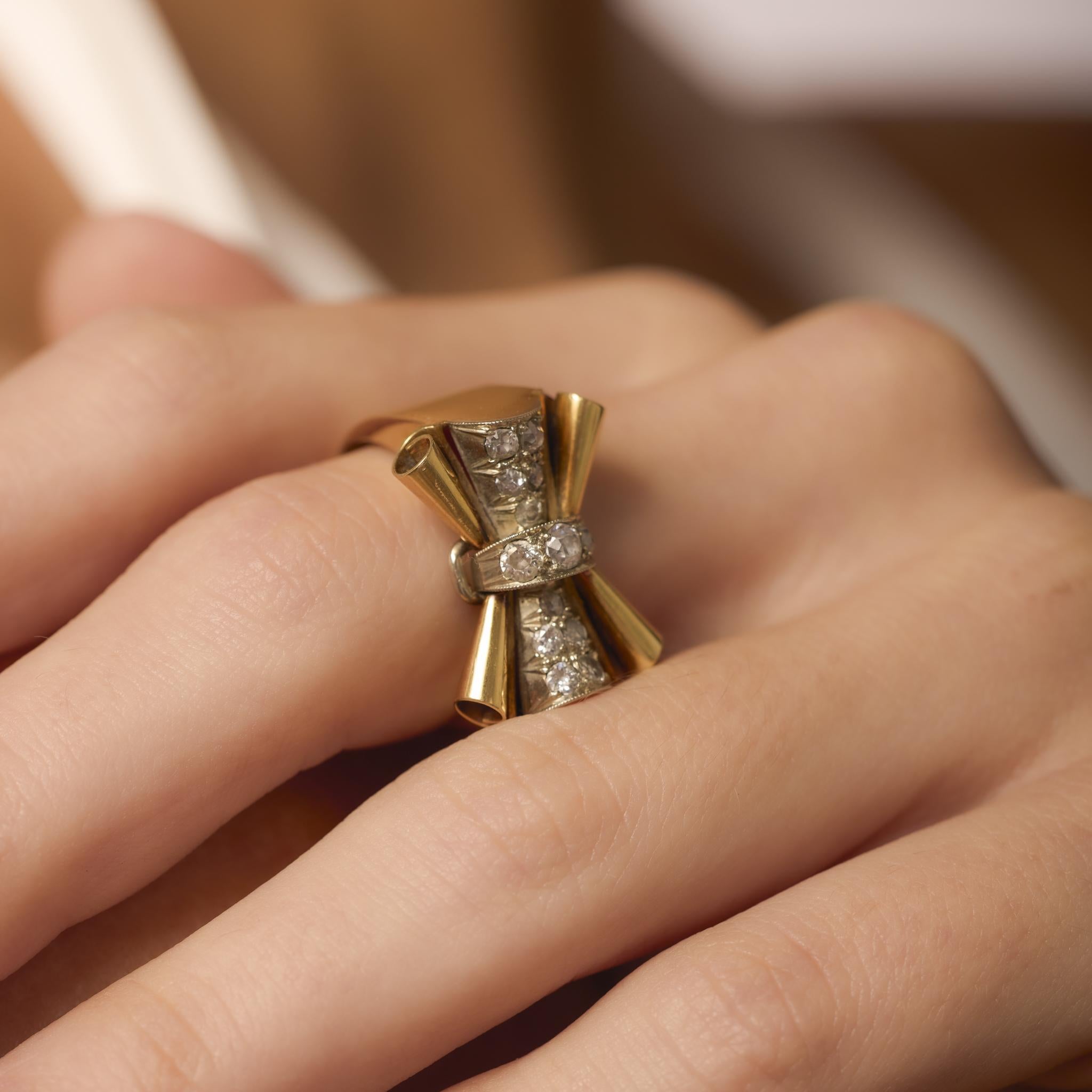 Retro diamond 14k yellow gold tank ring In Good Condition For Sale In Beverly Hills, CA
