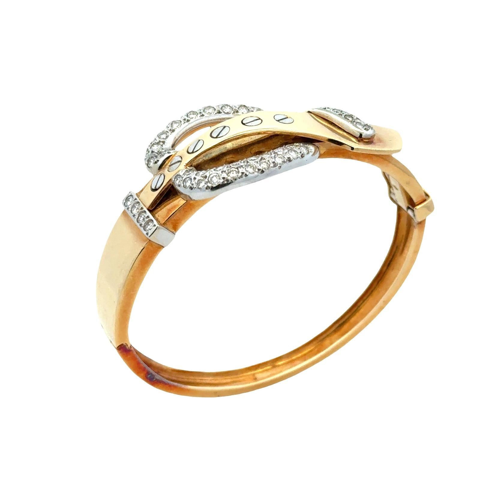 Retro Diamond 18 Karat Zwei-Ton-Gold Schnalle Scharnier Oval Armreif Armband Vintage (Brillantschliff) im Angebot