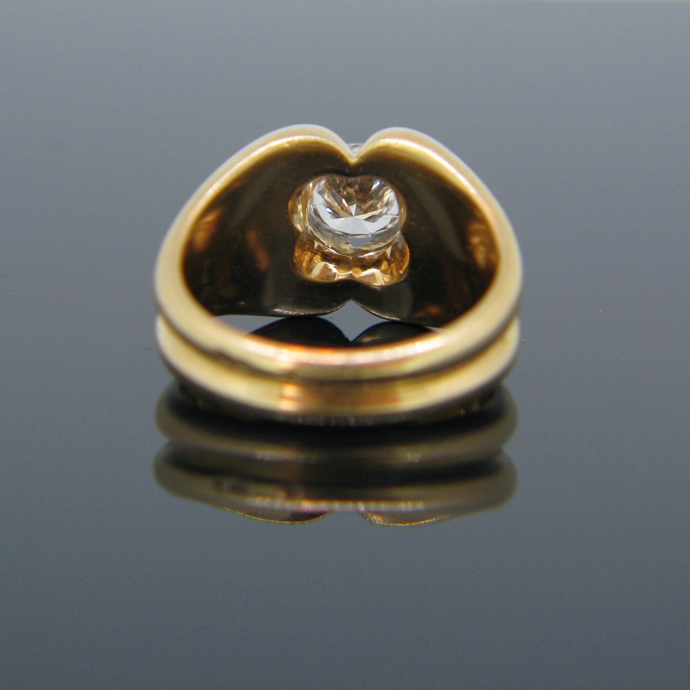 Women's or Men's Retro Diamond 18 Karat Yellow Gold and Platinum Ring