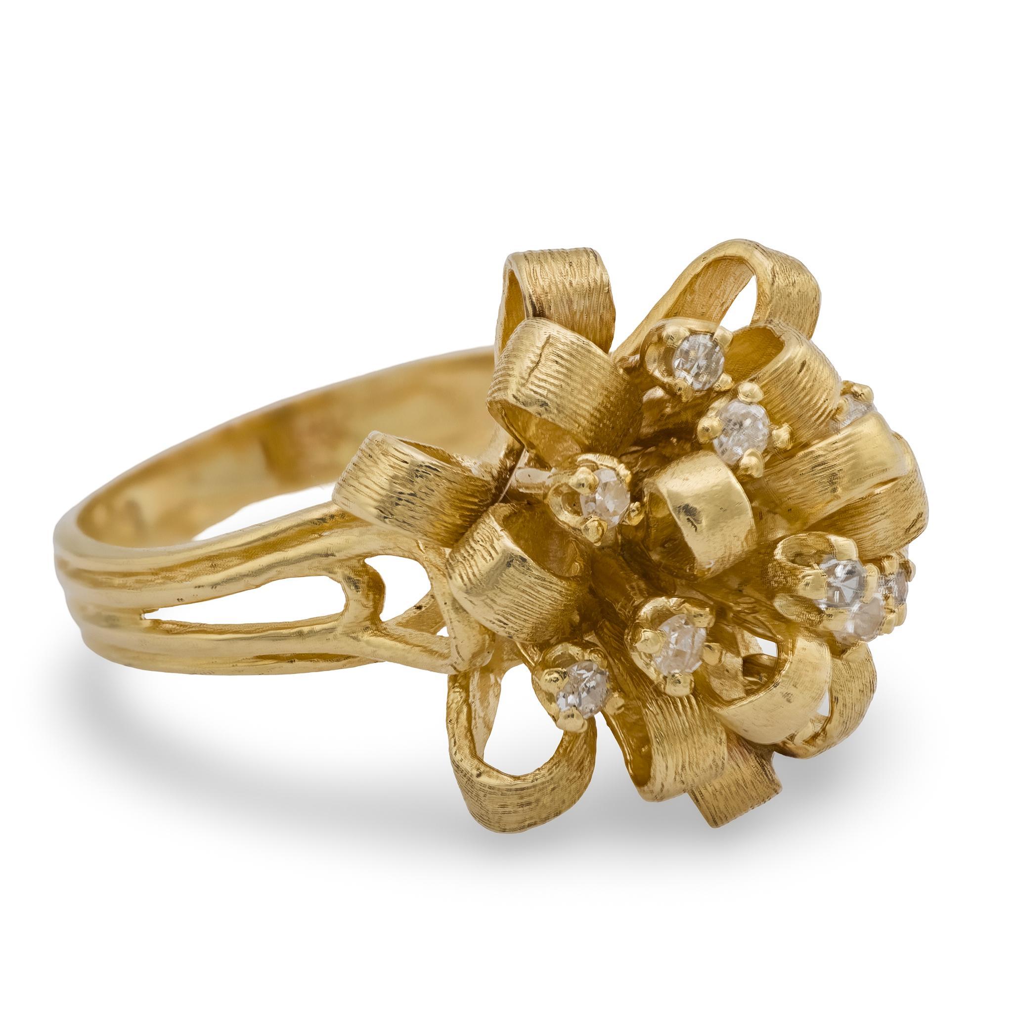 Anillo de cóctel retro de oro amarillo de 18k con diamantes en venta 1