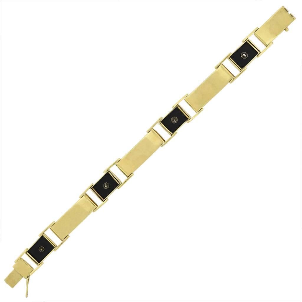 Round Cut Retro Diamond and Carved Onyx Link Bracelet For Sale