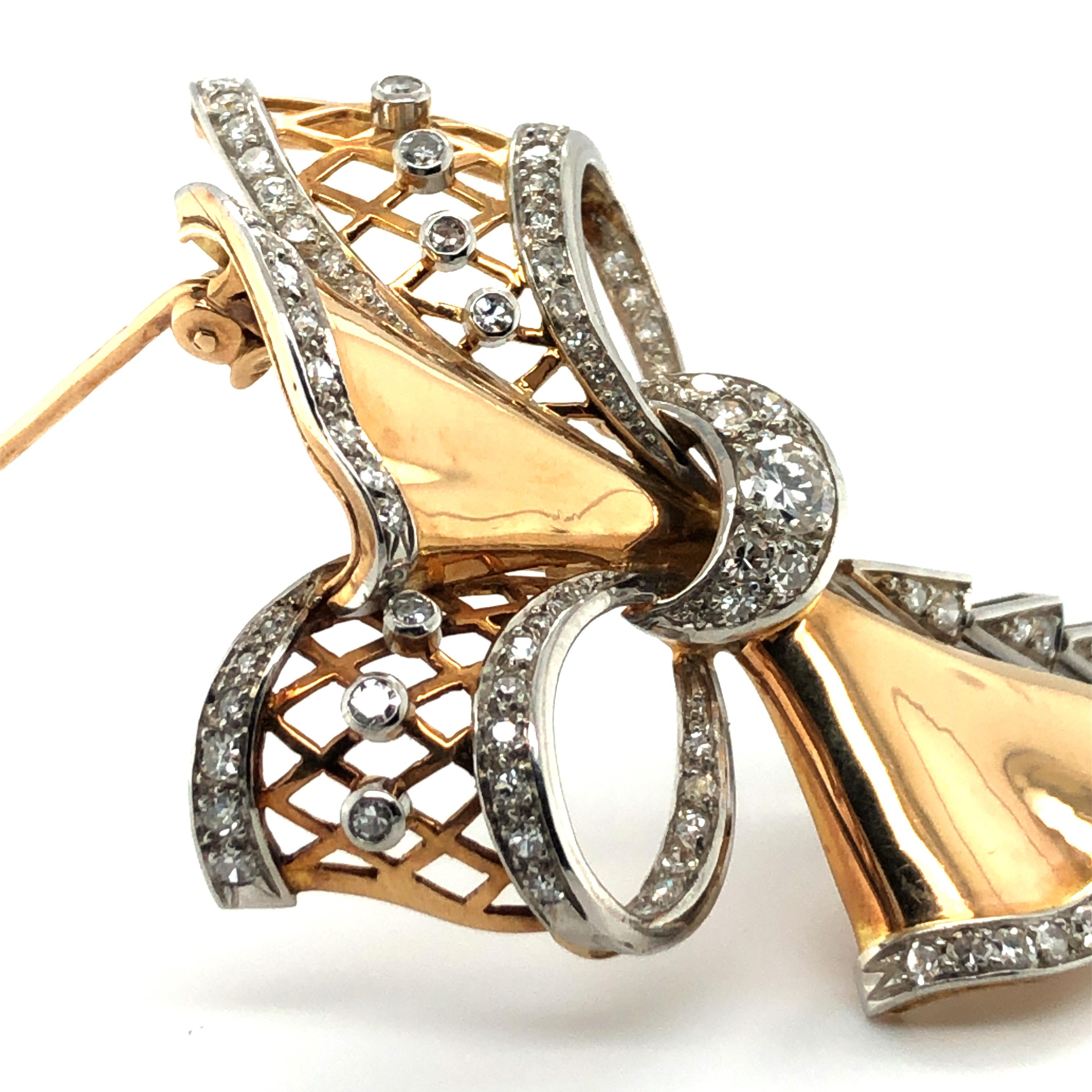 Women's or Men's Retro Diamond Bow Brooch in 18 Karat Rose Gold and Platinum 950 For Sale