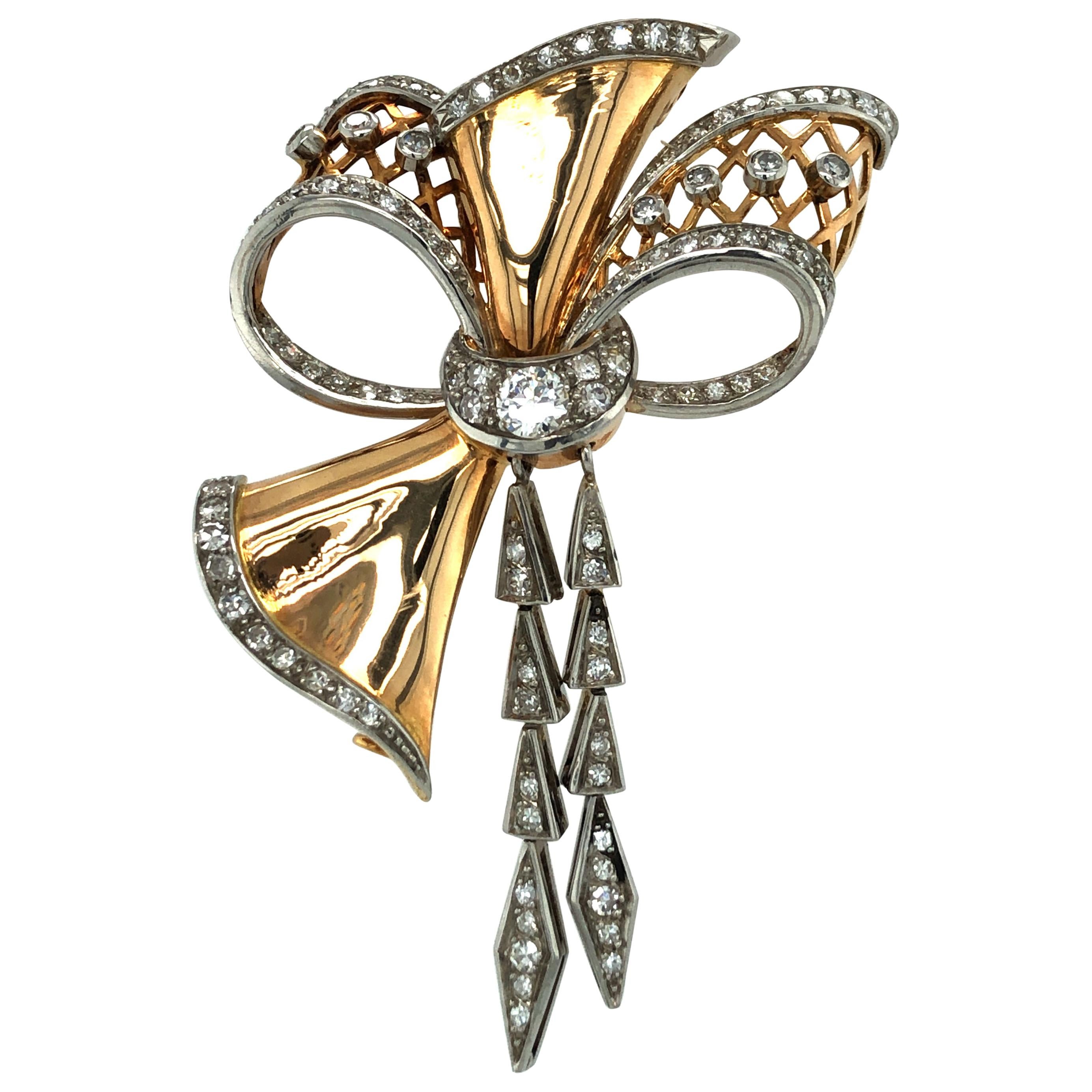 Retro Diamond Bow Brooch in 18 Karat Rose Gold and Platinum 950 For Sale