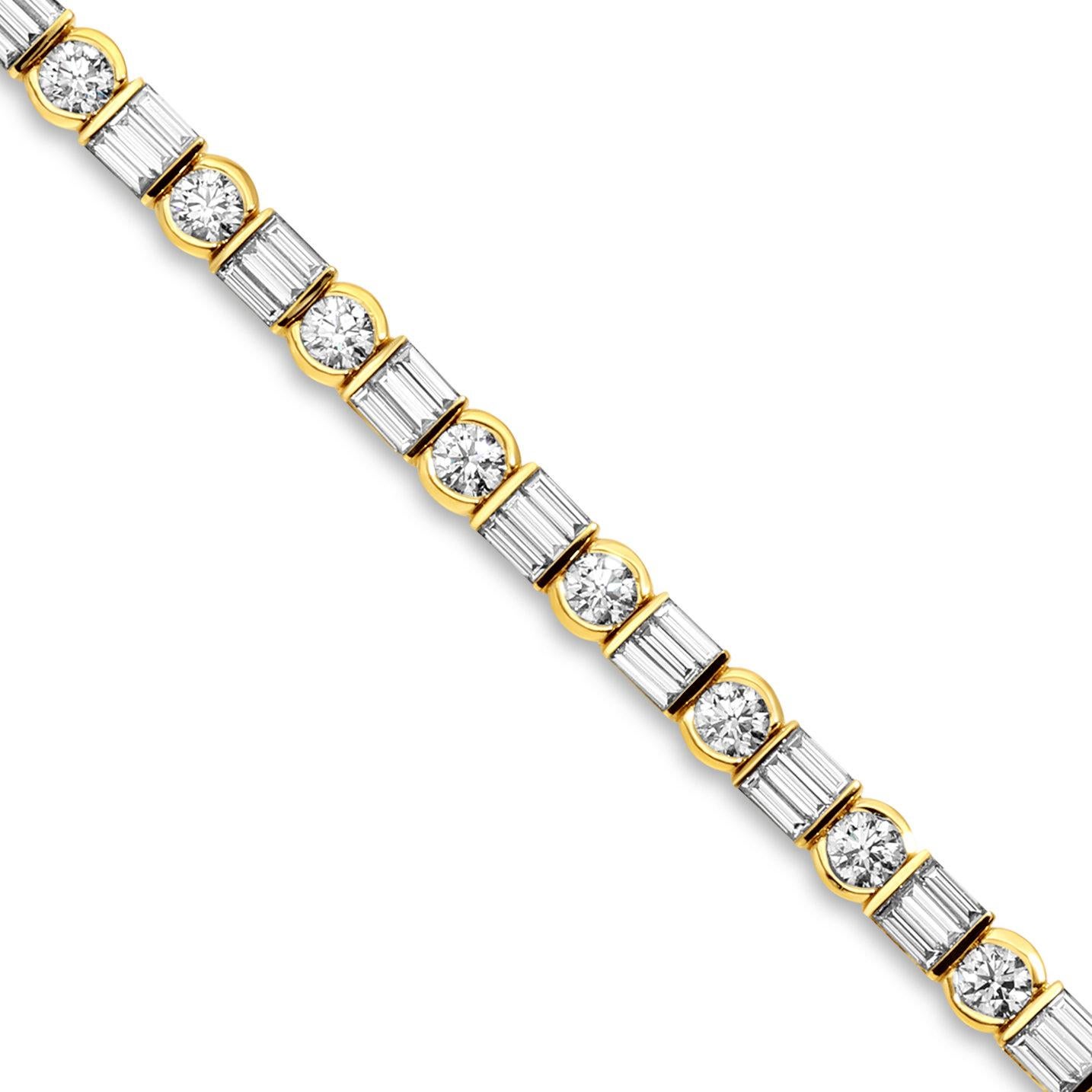 Rétro Bracelet rétro 10,9 carats 64 diamants or jaune 18 carats en vente