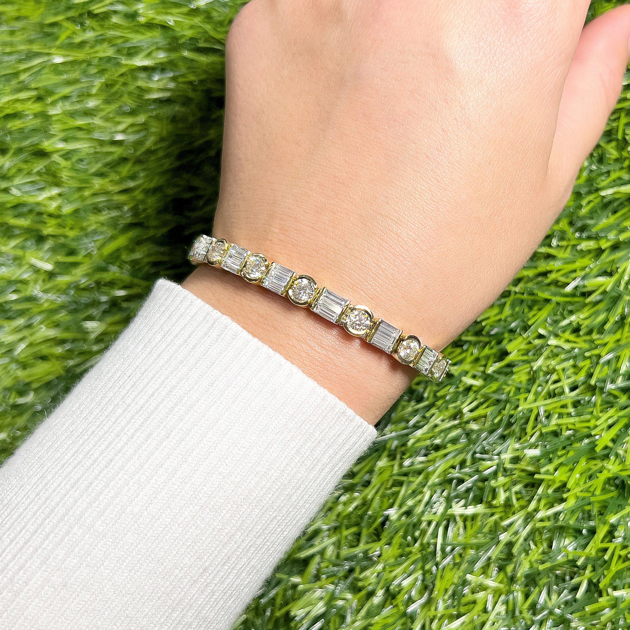 Bracelet rétro 10,9 carats 64 diamants or jaune 18 carats Excellent état - En vente à Aliso Viejo, CA