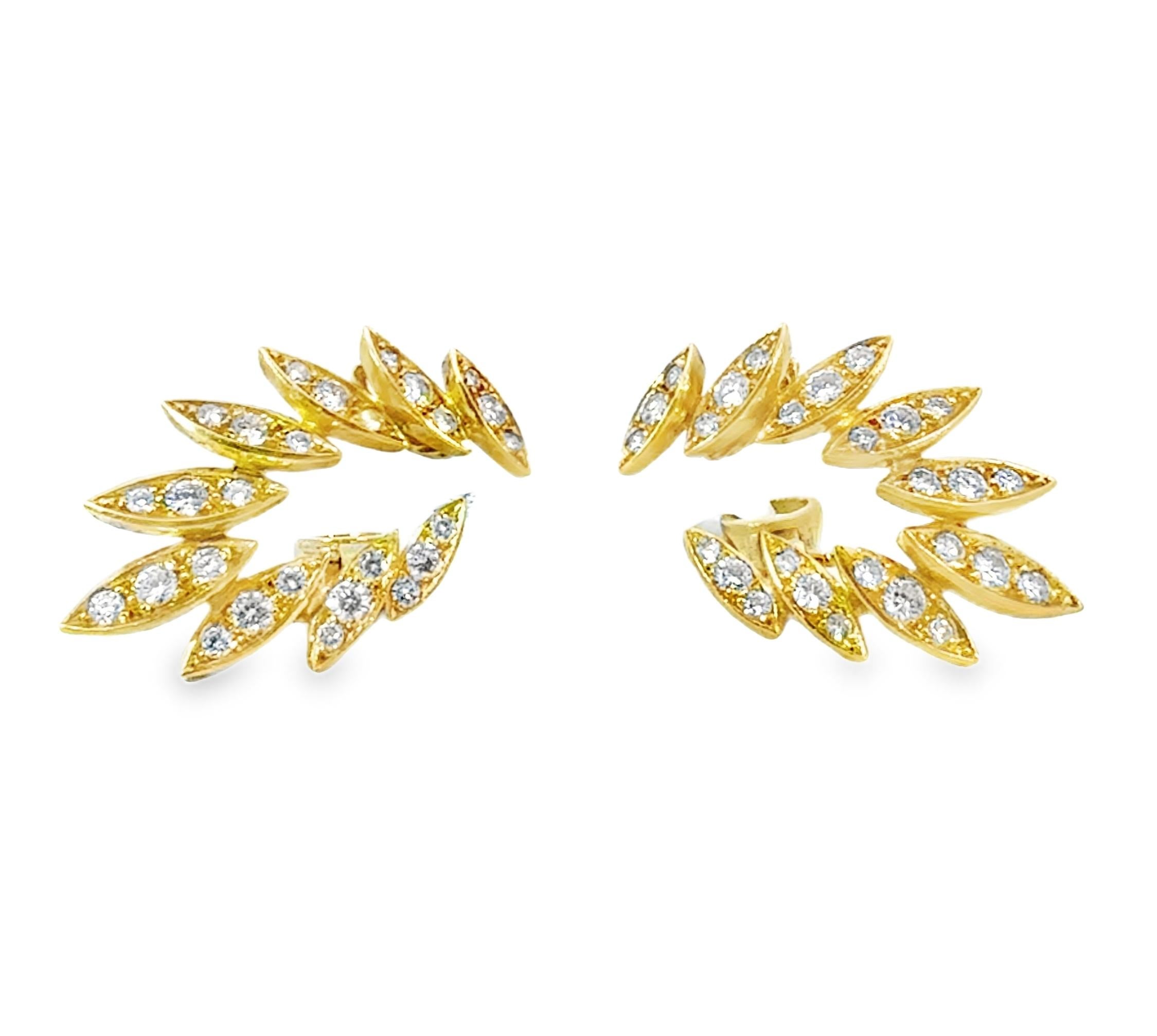 Retro Diamond Ear Climber Earrings in 18K Yellow Gold, Lever Back Clip-On For Sale 5