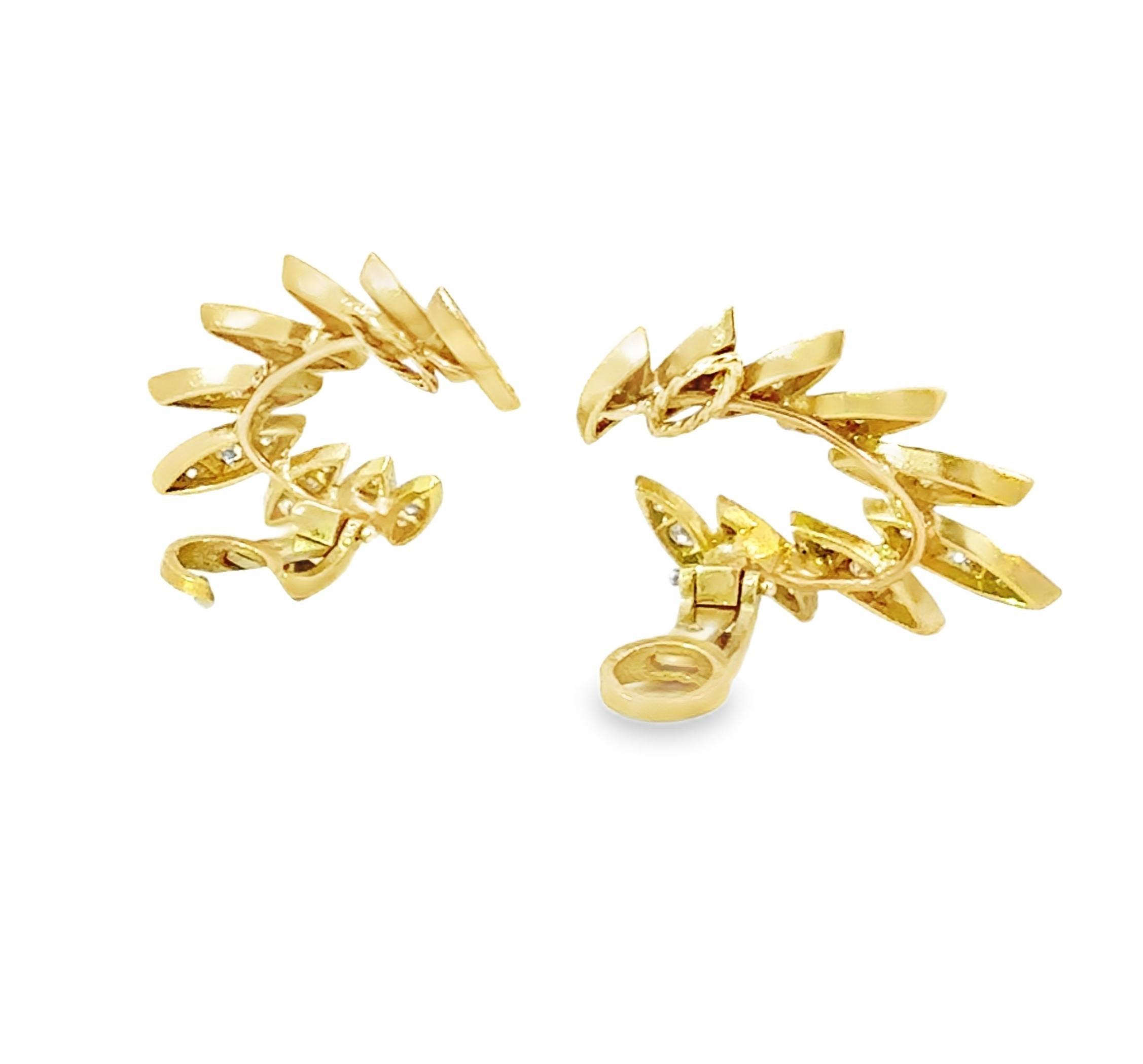 Retro Diamond Ear Climber Earrings in 18K Yellow Gold, Lever Back Clip-On For Sale 2