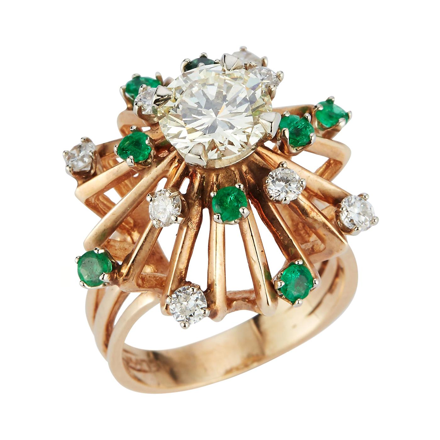 Retro Diamond & Emerald Cocktail Ring