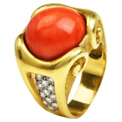 Retro Diamond Genuine Coral 18K Yellow Gold Cloud Design Cocktail Ring