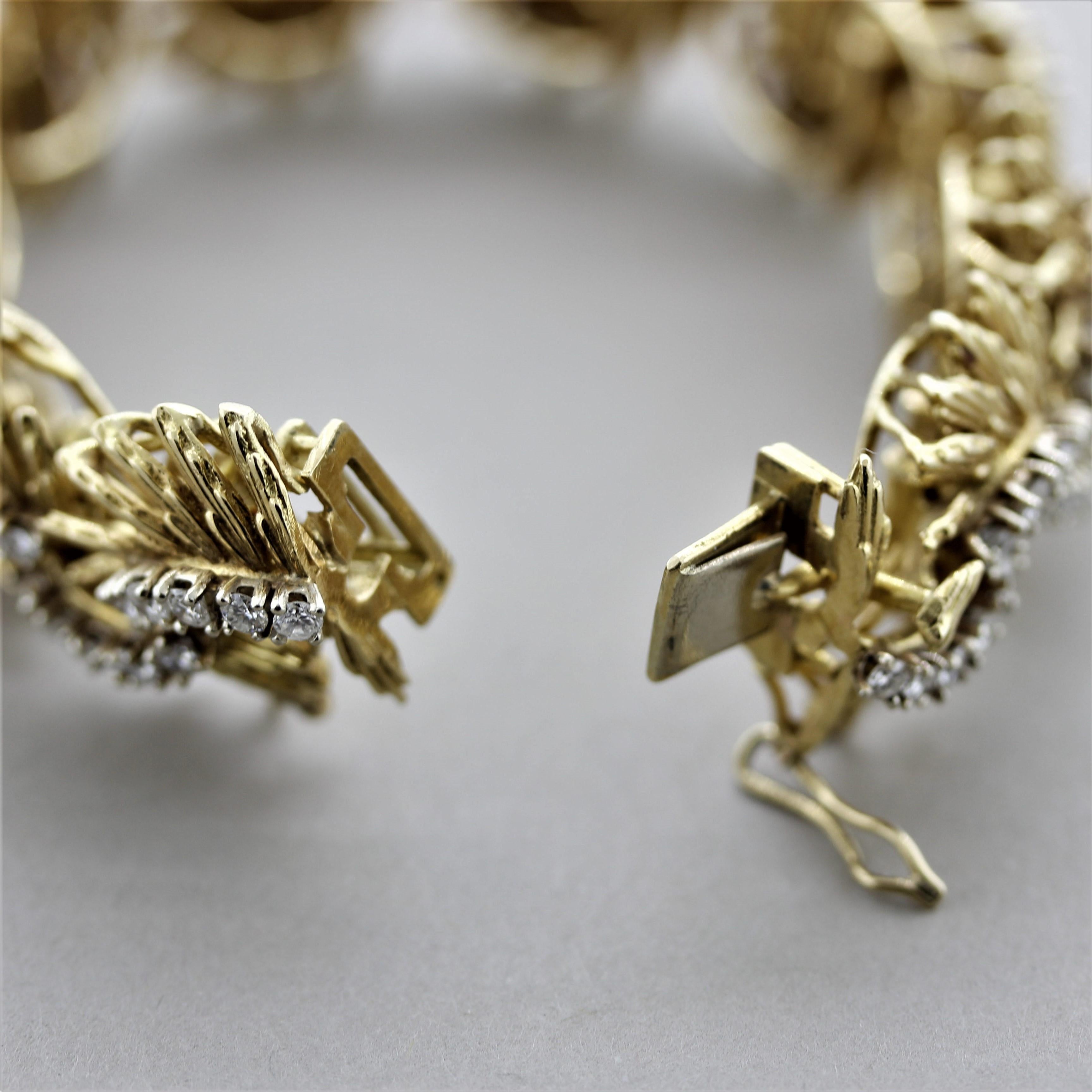 Retro Diamond Gold Bracelet, circa 1940’s In Excellent Condition For Sale In Beverly Hills, CA