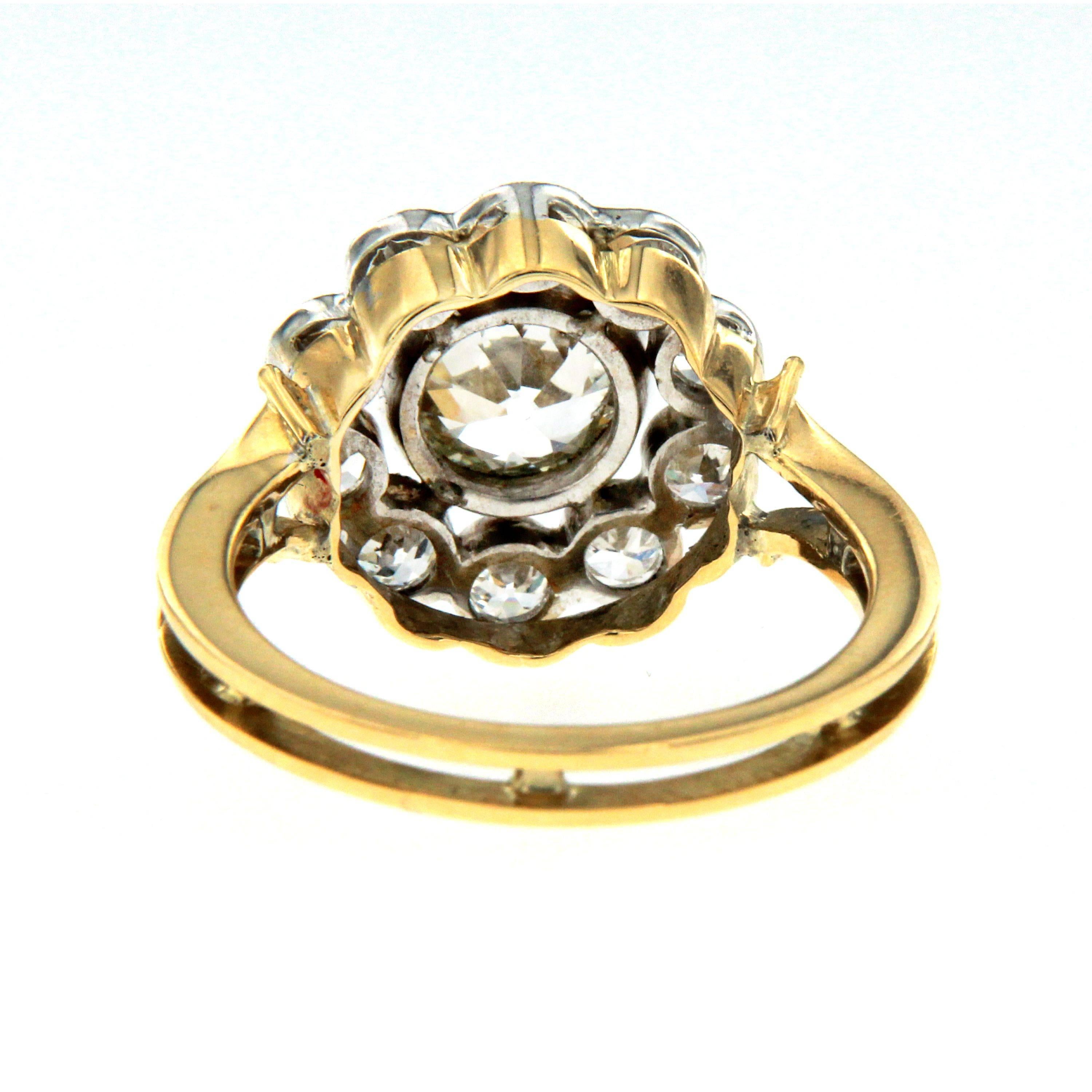 Women's Retro Diamond Gold Cluster Ring