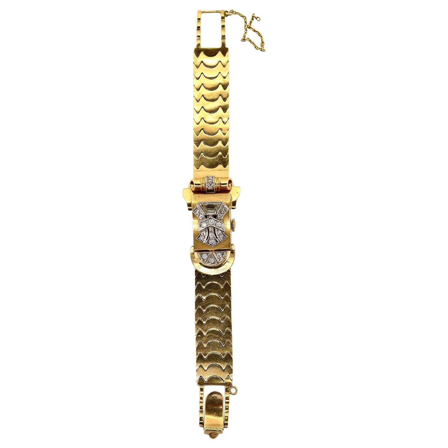 Retro Diamond Gold Cover Watch For Sale