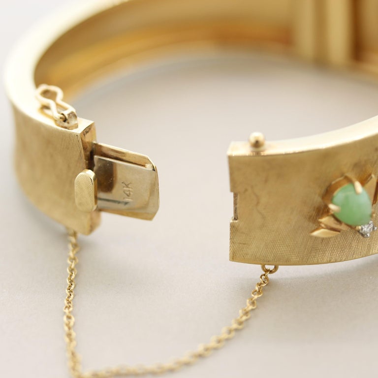 Retro Diamond Jade Gold Bee Bangle Bracelet For Sale 2