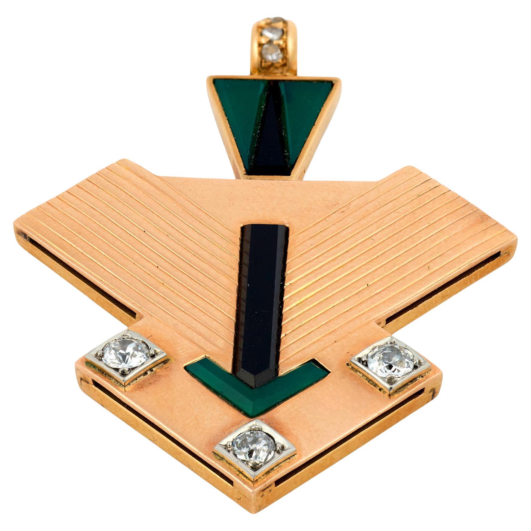 Retro diamond onyx chalcedony 18k rose gold pendant For Sale