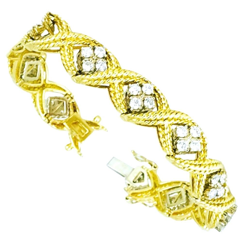 Retro, Diamond Rope Textured 4.84 Carat Bracelet In Good Condition For Sale In Aliso Viejo, CA