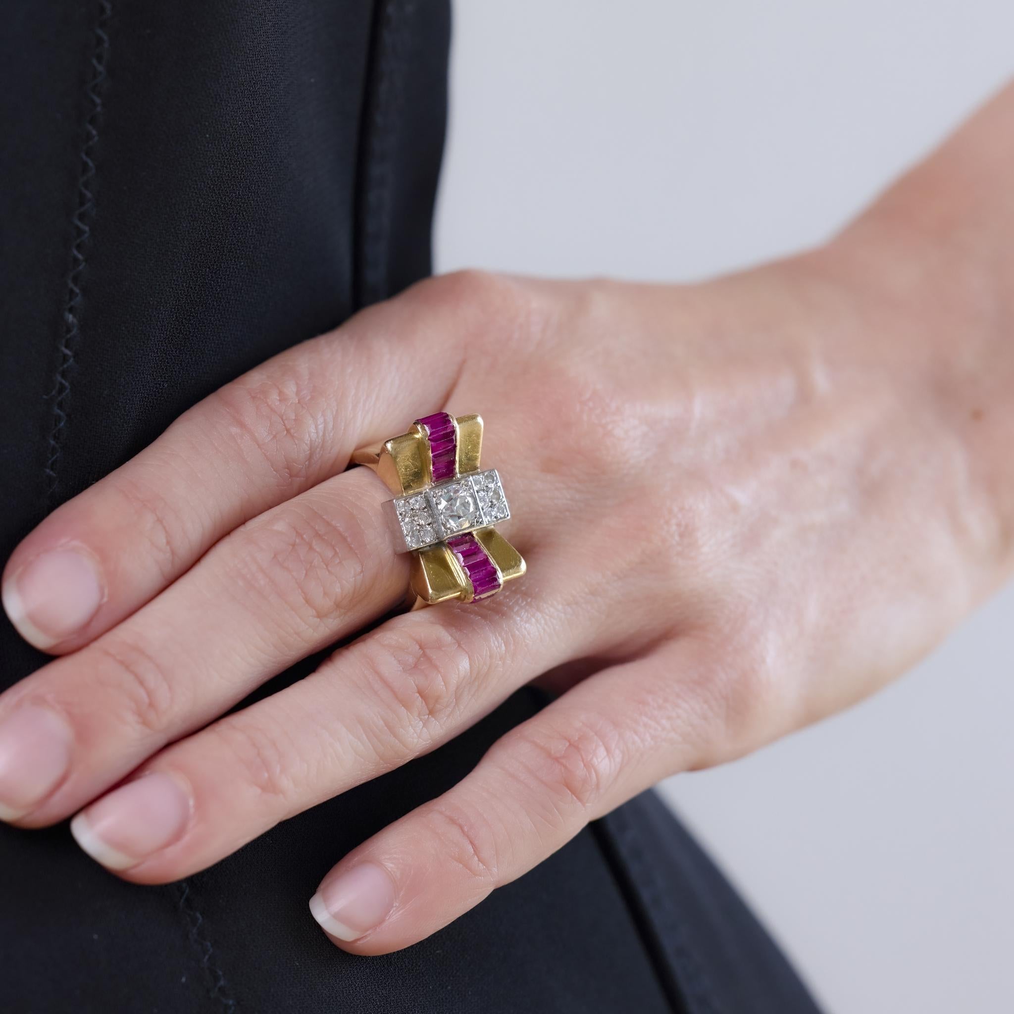 Retro diamond ruby 18k yellow gold tank ring im Zustand „Gut“ im Angebot in Beverly Hills, CA