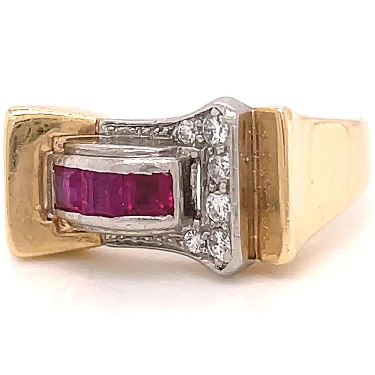 Retro Diamond Ruby Gold Ring In Excellent Condition In Beverly Hills, CA