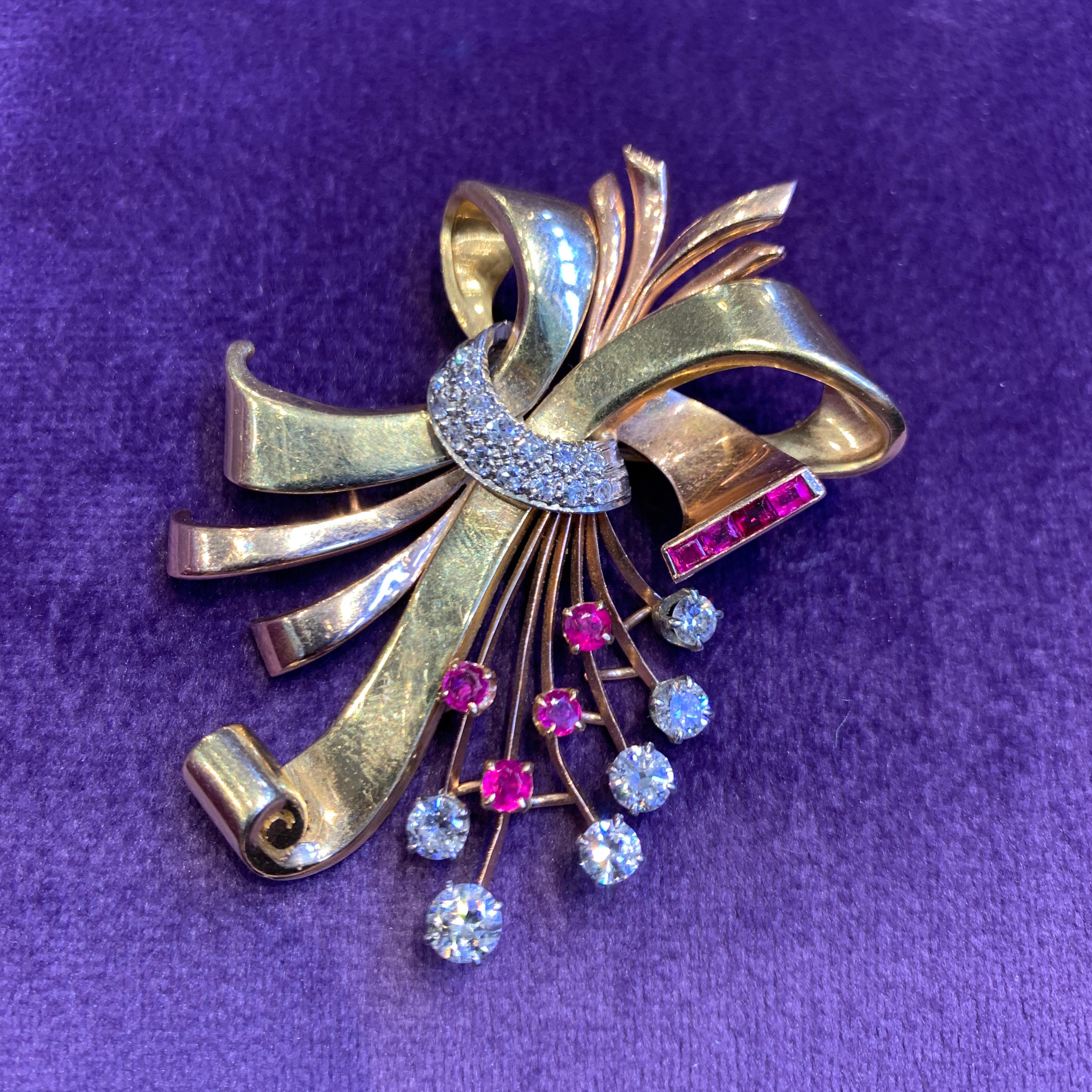 Retro Diamond & Ruby Multi Tone Gold Brooch In Excellent Condition For Sale In New York, NY